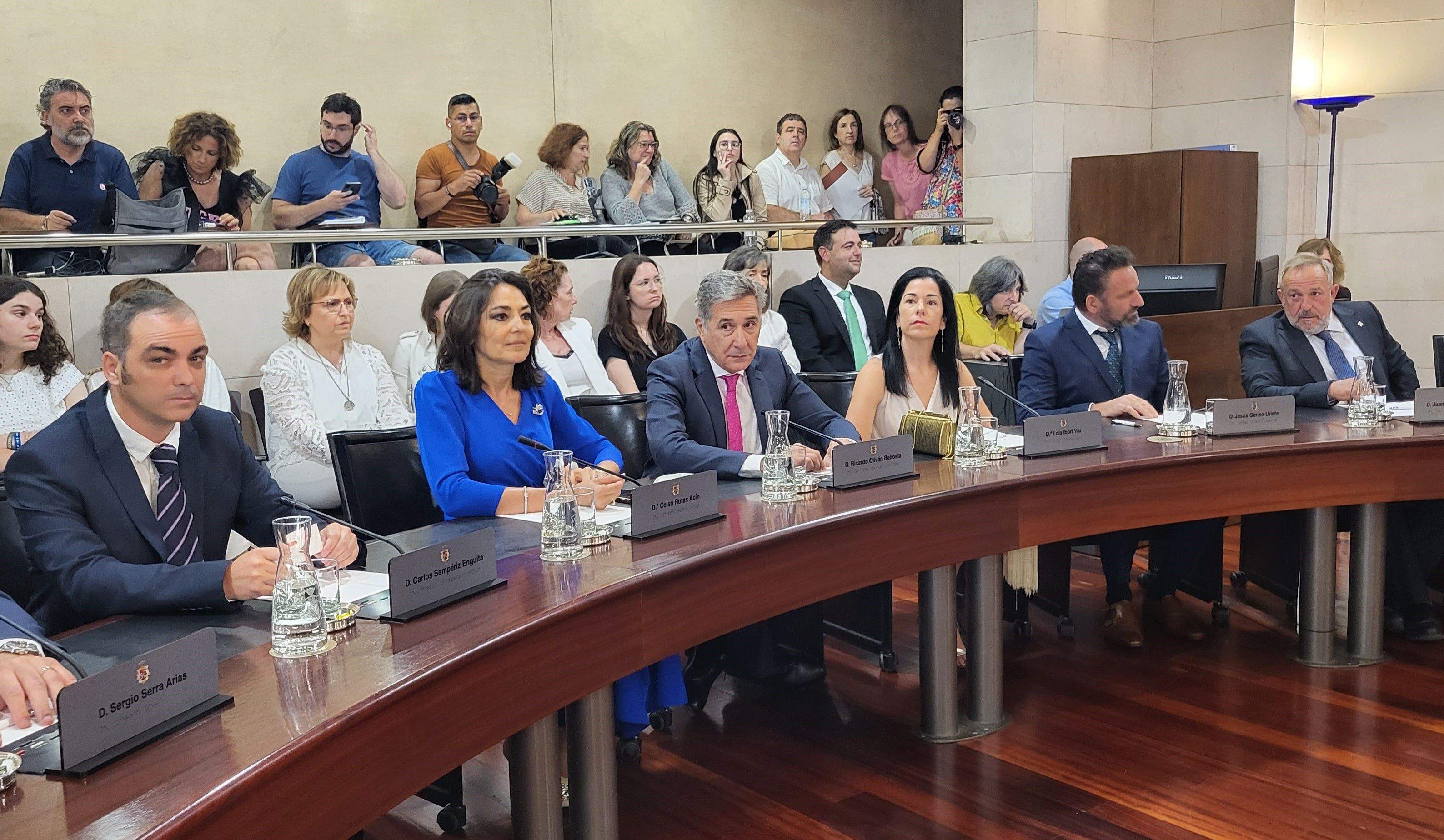 Constitución de la Diputación Provincial de Huesca. Foto Myriam Martínez