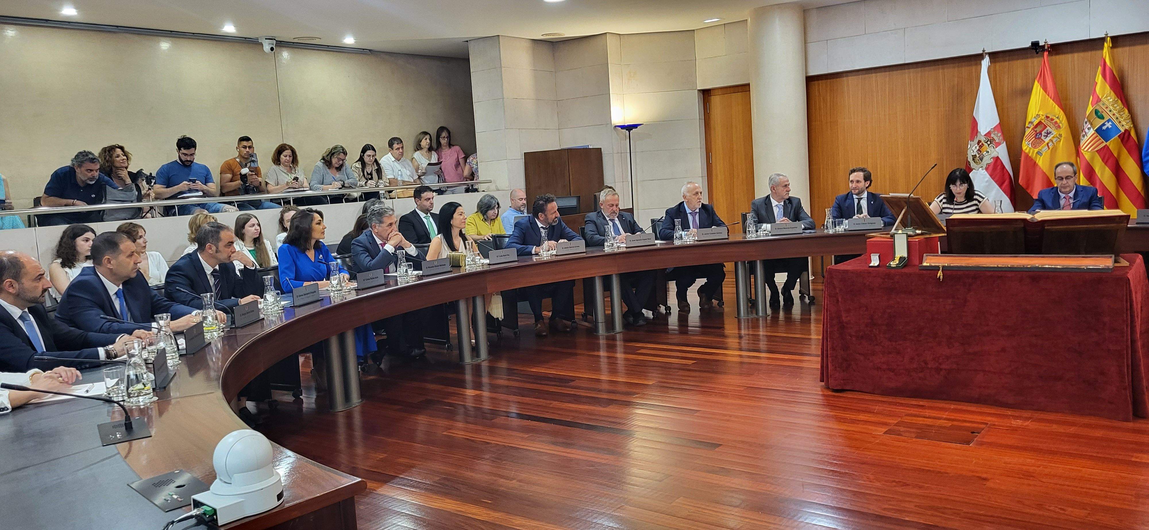 Constitución de la Diputación Provincial de Huesca. Foto Myriam Martínez