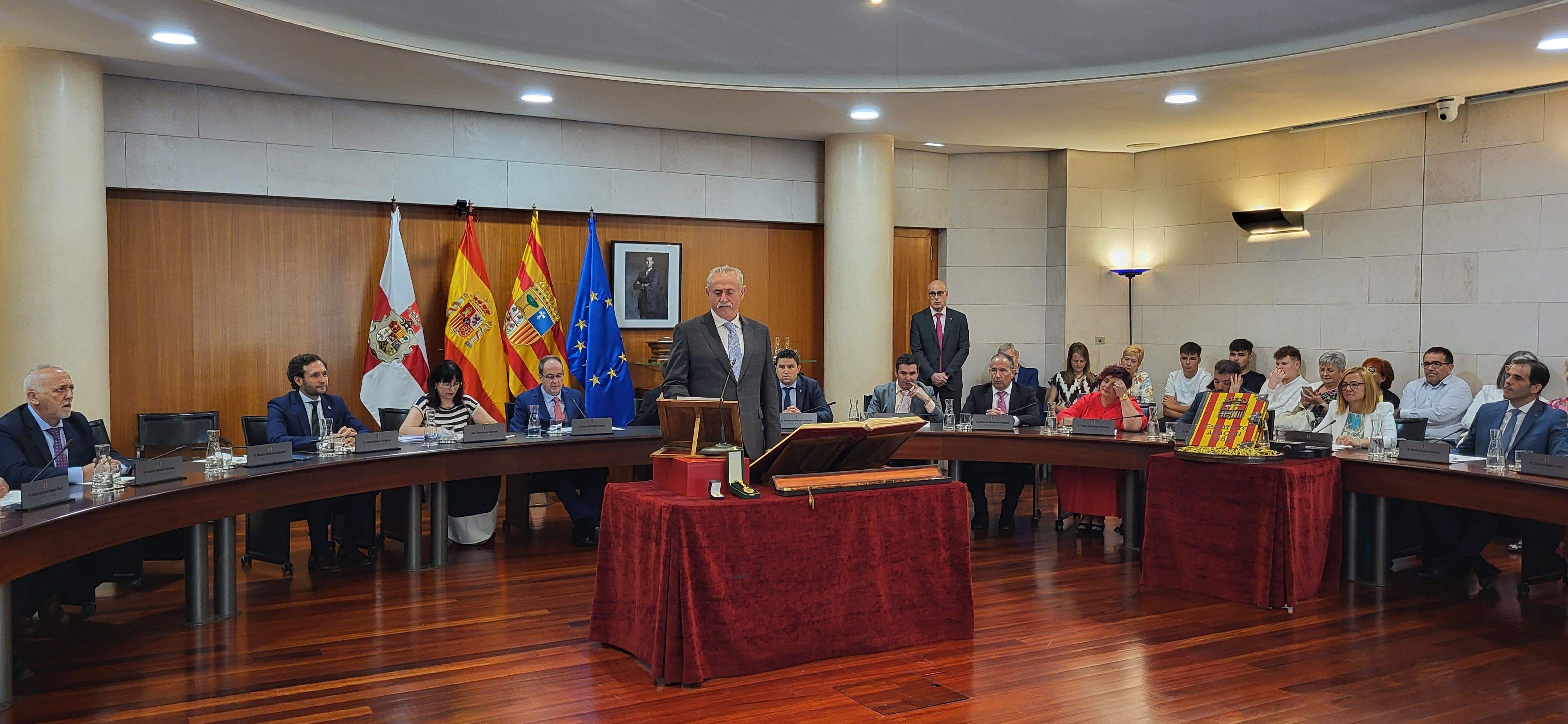 Constitución de la Diputación Provincial de Huesca. Foto Myriam Martínez