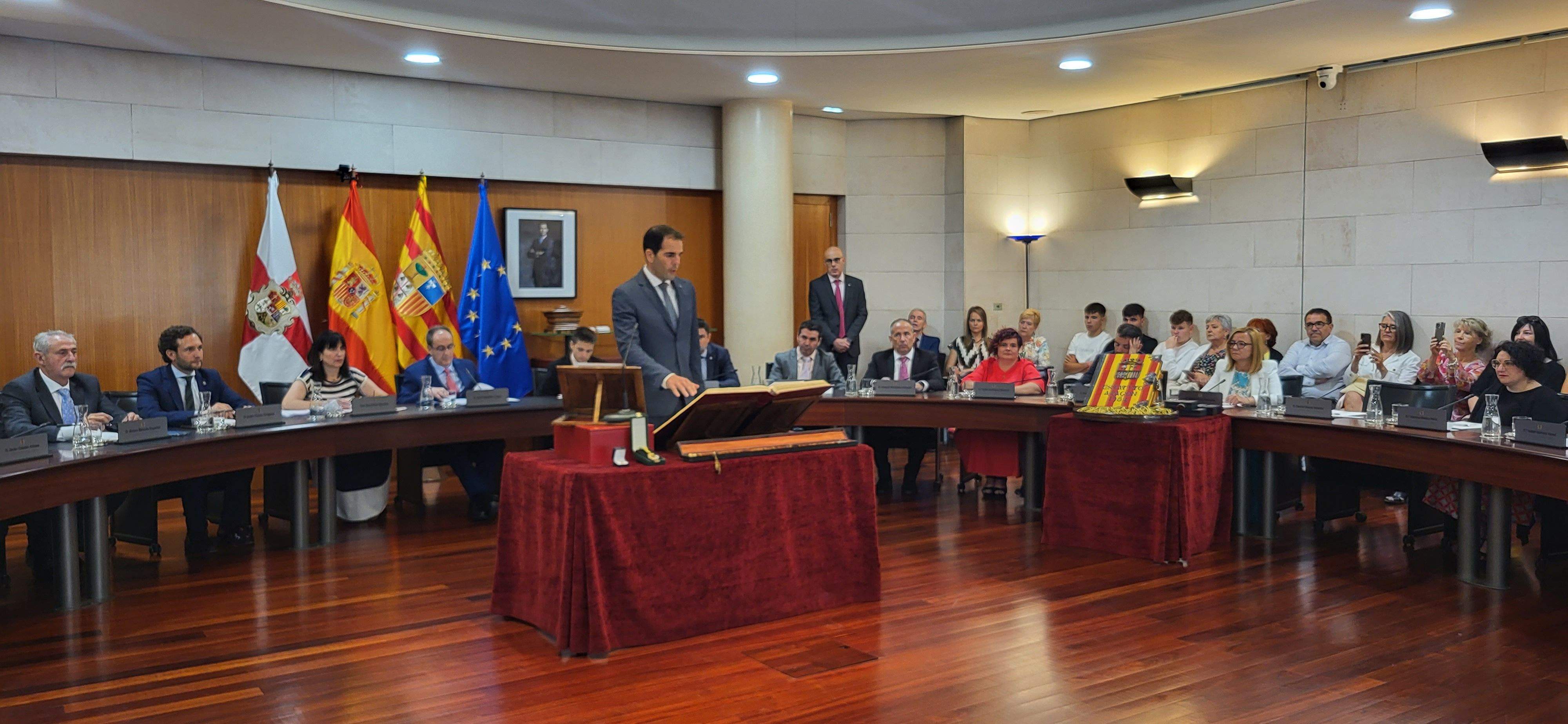 Constitución de la Diputación Provincial de Huesca. Foto Myriam Martínez