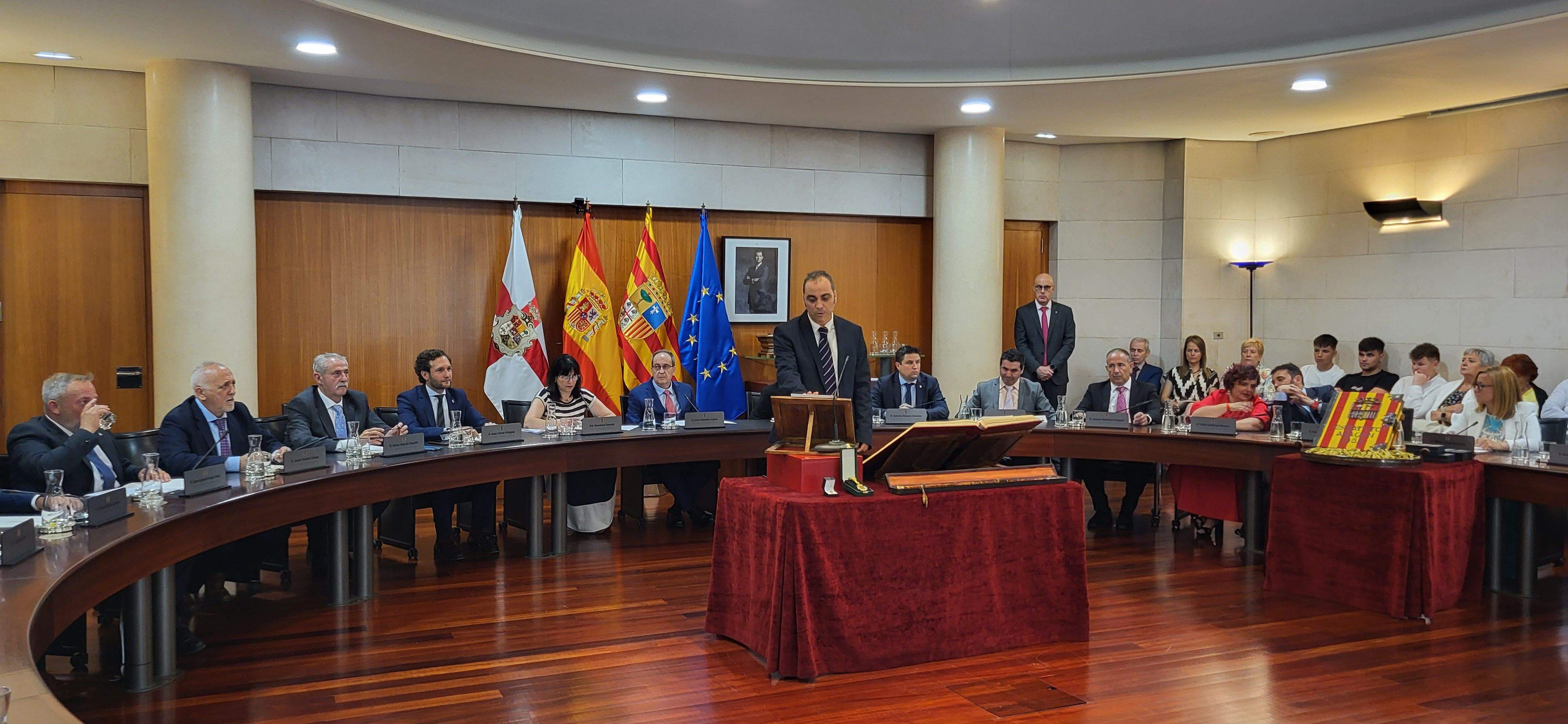 Constitución de la Diputación Provincial de Huesca. Foto Myriam Martínez