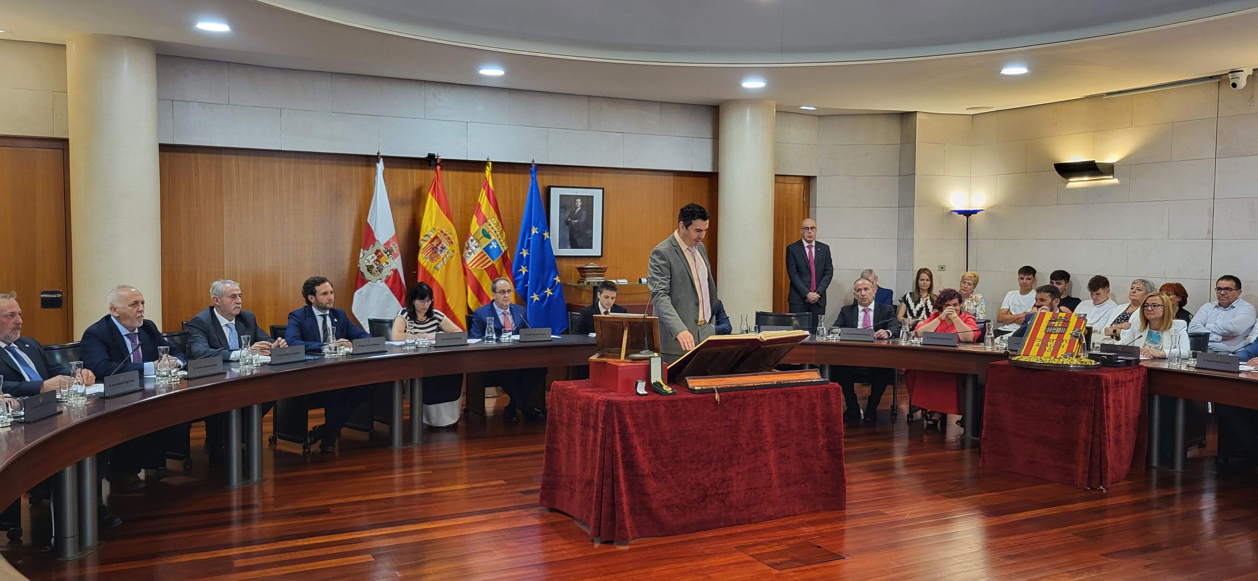 Constitución de la Diputación Provincial de Huesca. Foto Myriam Martínez