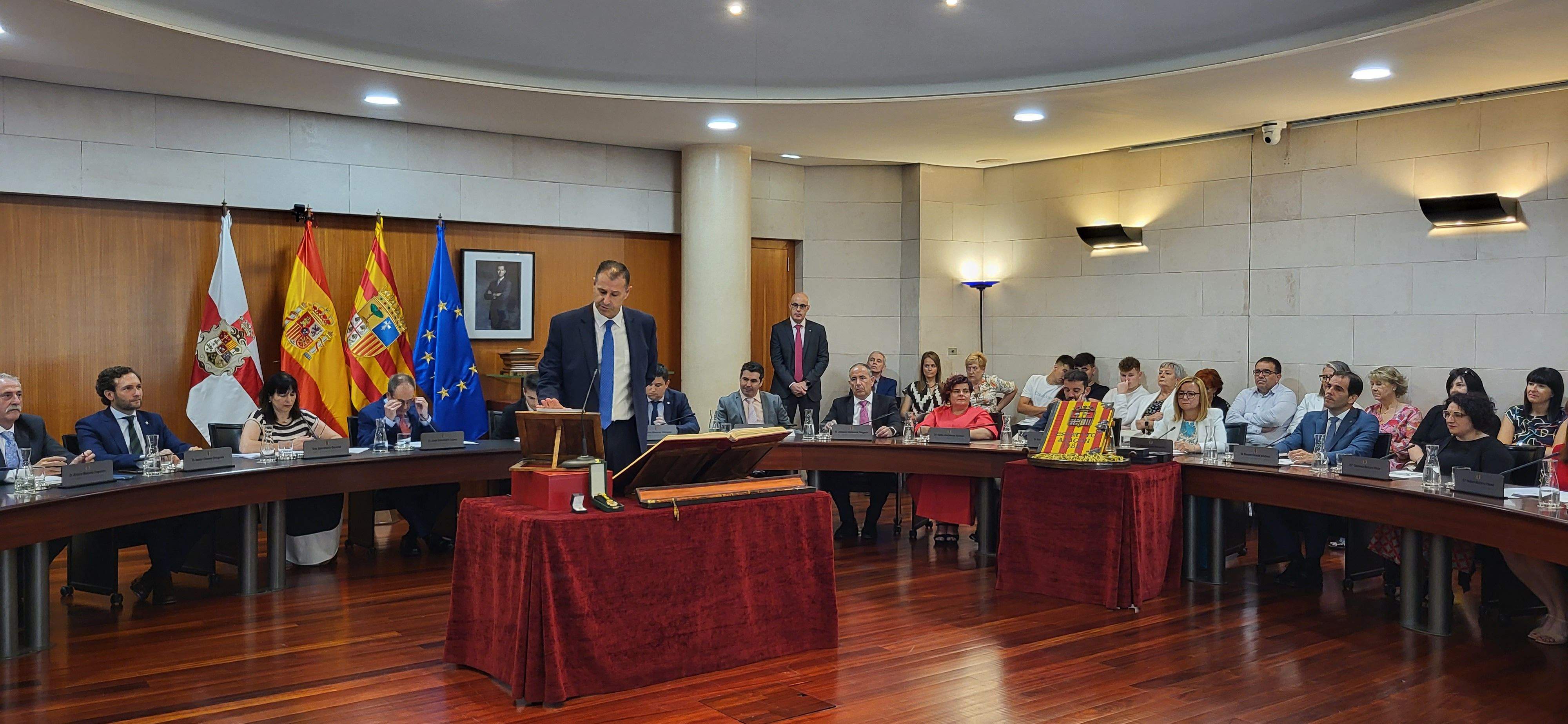 Constitución de la Diputación Provincial de Huesca. Foto Myriam Martínez