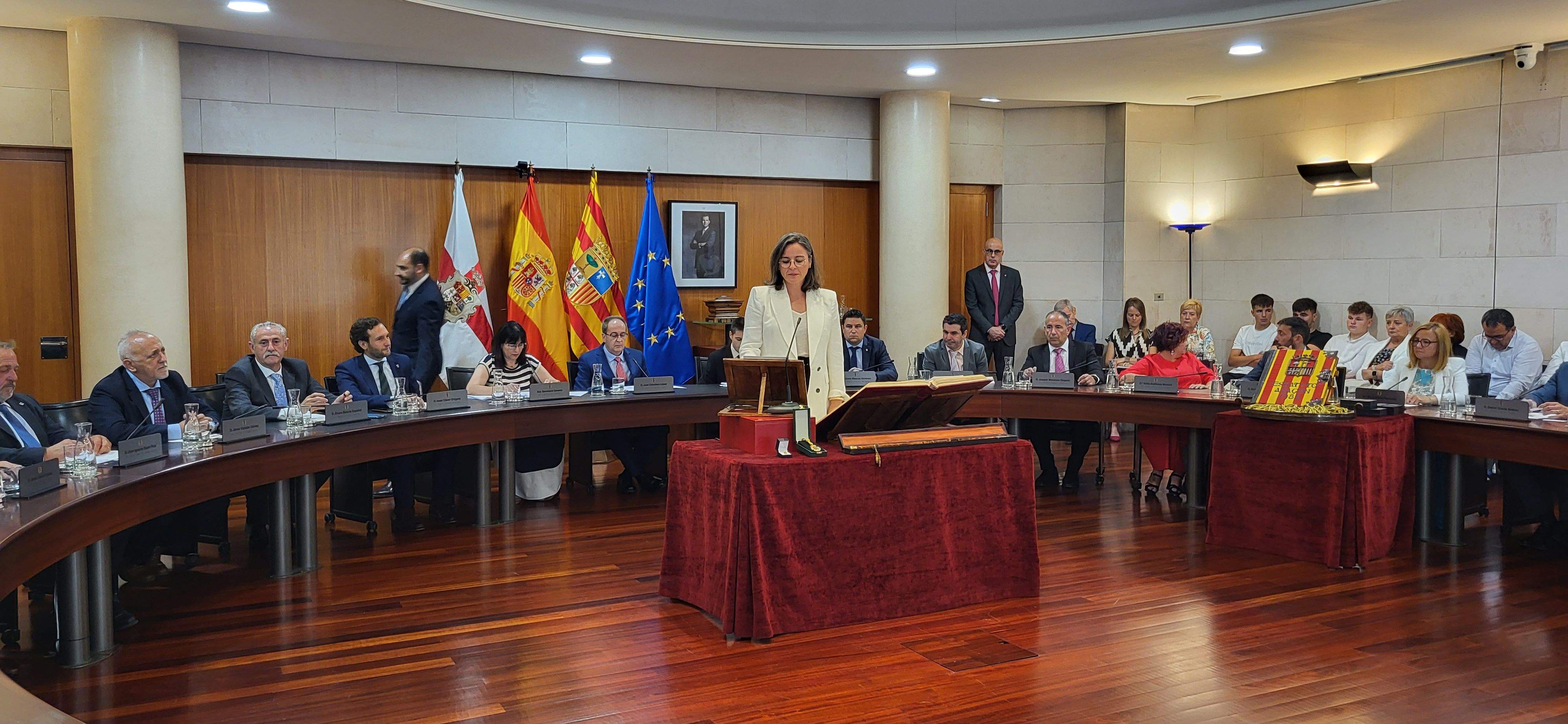 Constitución de la Diputación Provincial de Huesca. Foto Myriam Martínez