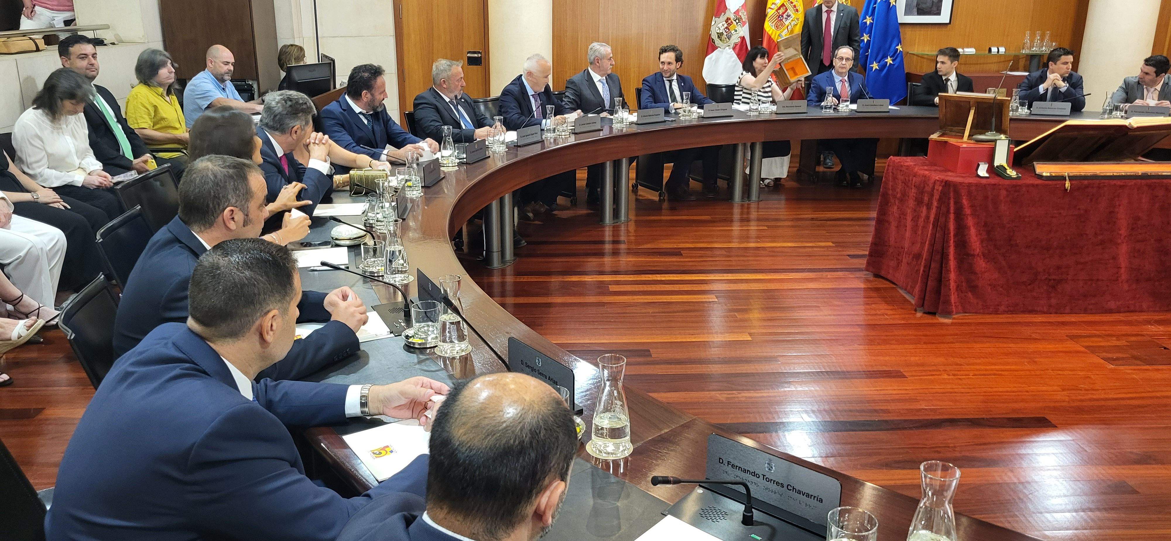 Constitución de la Diputación Provincial de Huesca. Foto Myriam Martínez