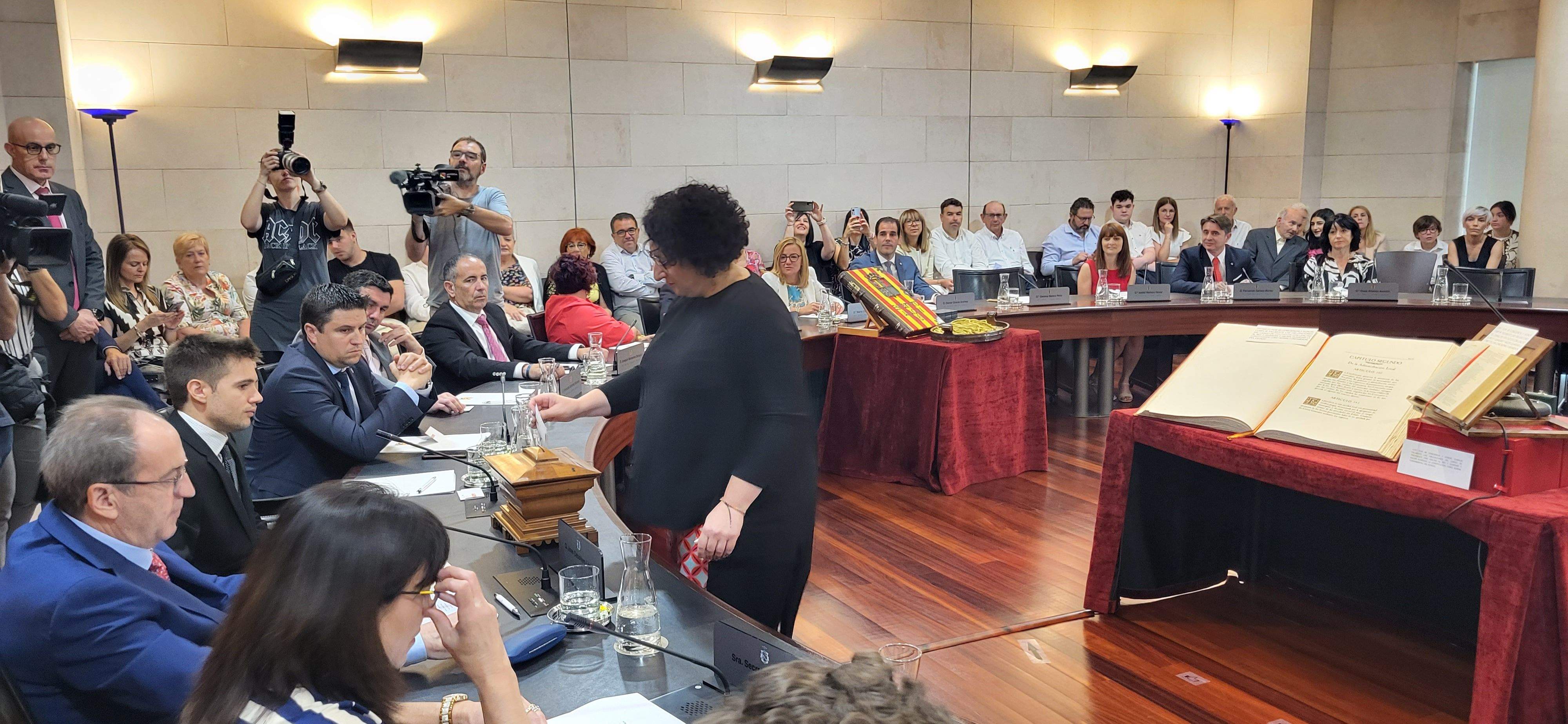 Constitución de la Diputación Provincial de Huesca. Foto Myriam Martínez