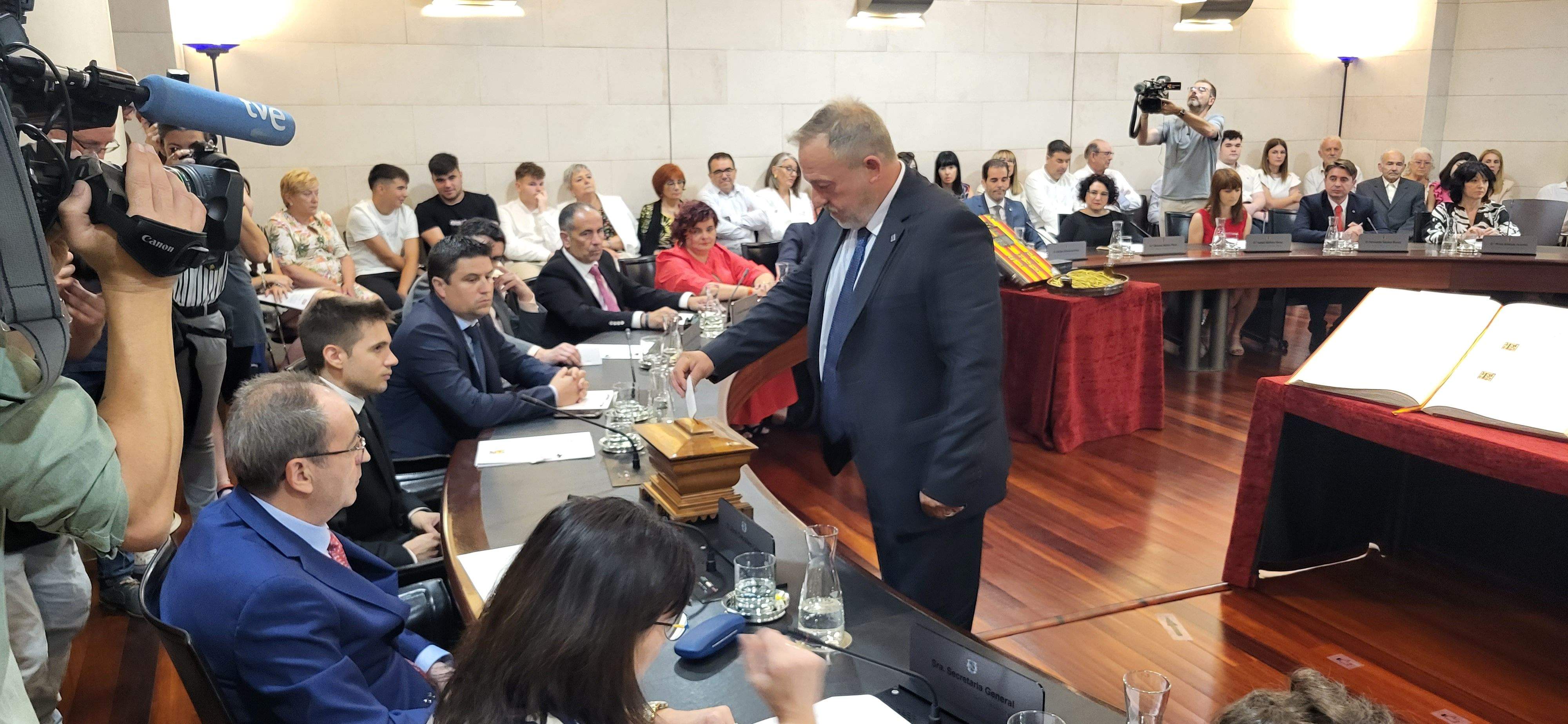 Constitución de la Diputación Provincial de Huesca. Foto Myriam Martínez