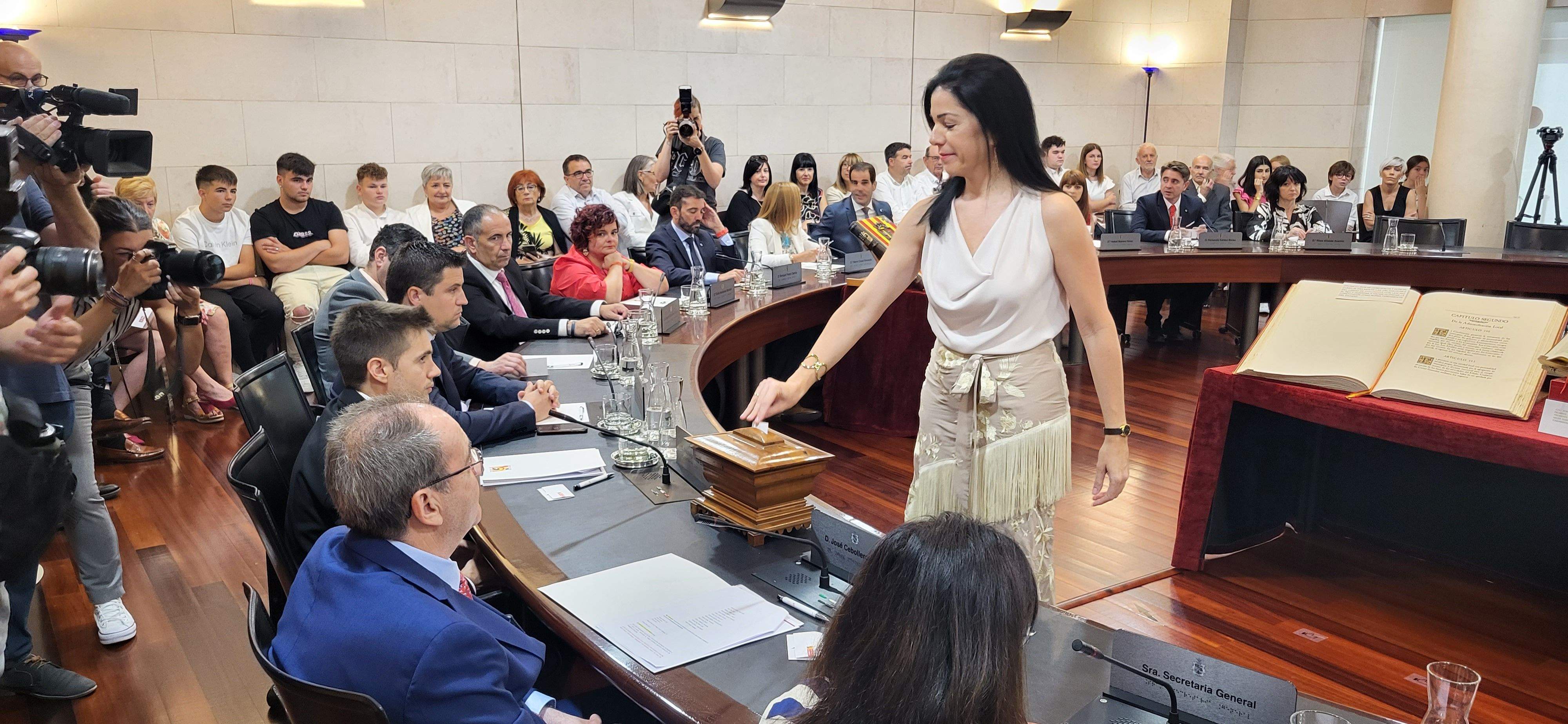 Constitución de la Diputación Provincial de Huesca. Foto Myriam Martínez