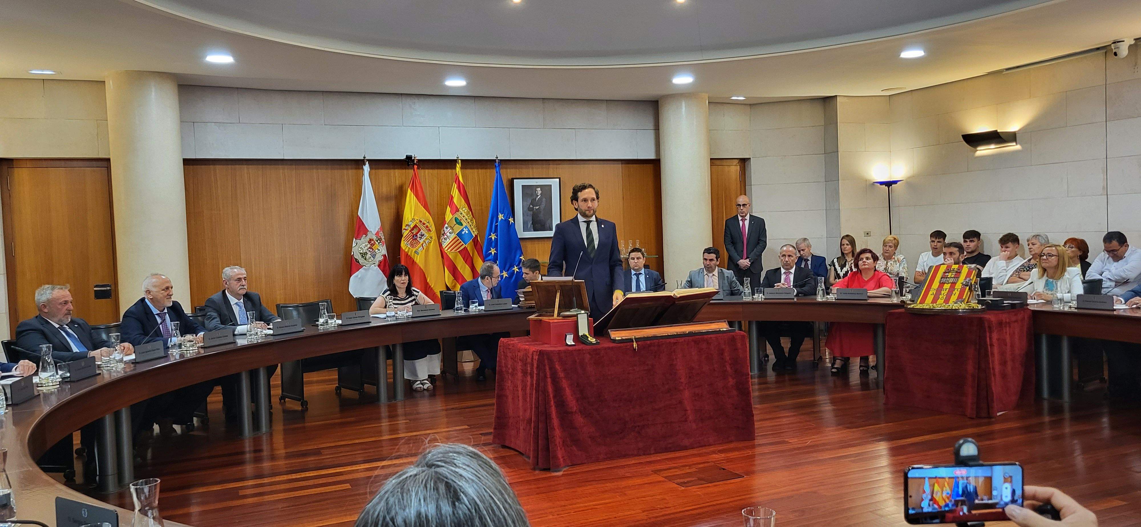 Constitución de la Diputación Provincial de Huesca. Foto Myriam Martínez