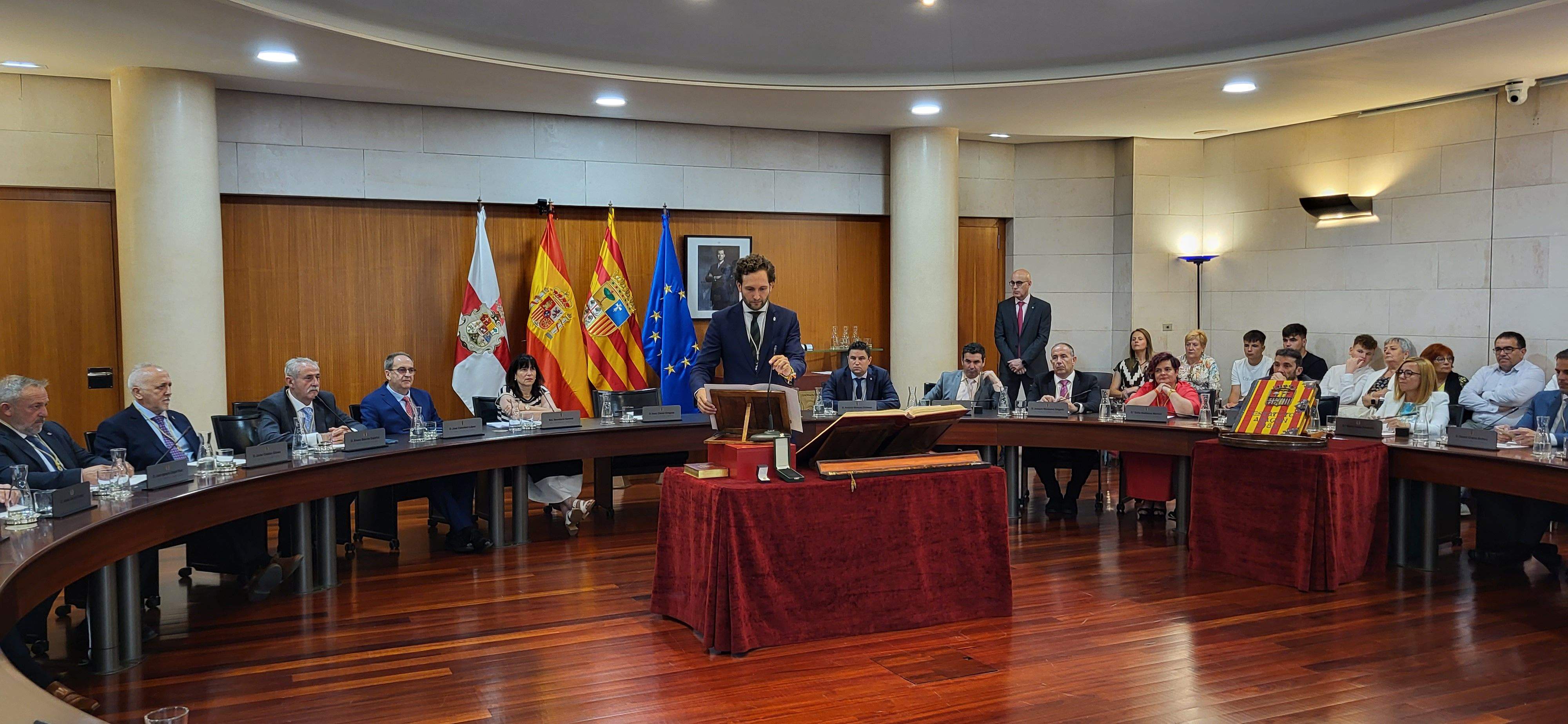 Constitución de la Diputación Provincial de Huesca. Foto Myriam Martínez