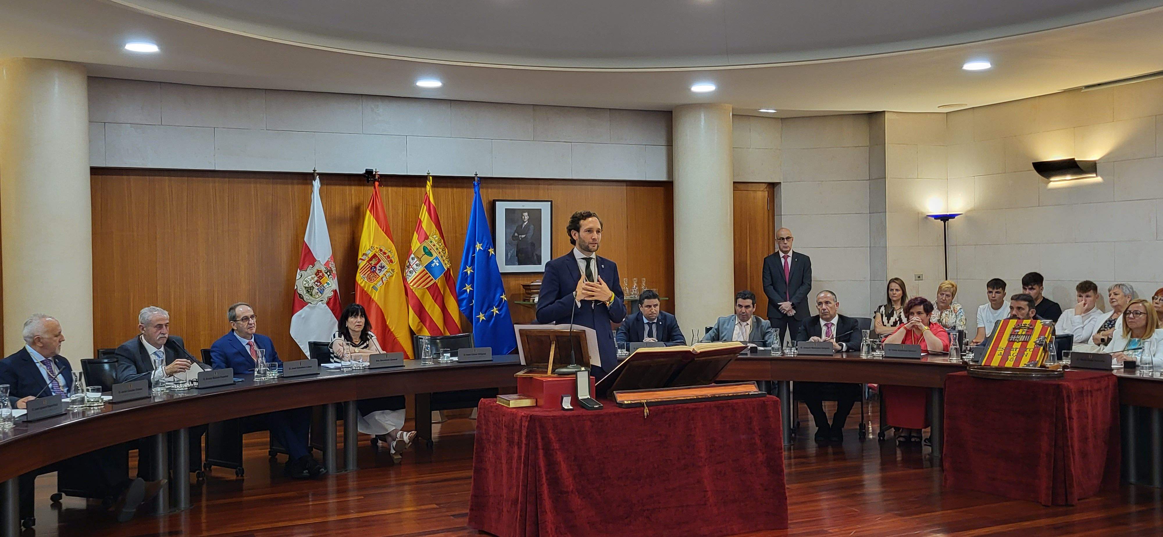 Constitución de la Diputación Provincial de Huesca. Foto Myriam Martínez