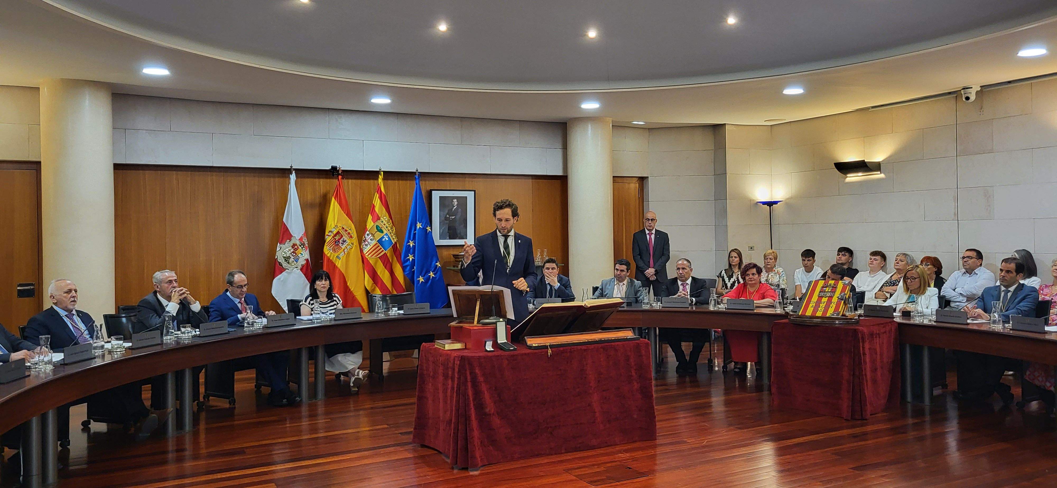 Constitución de la Diputación Provincial de Huesca. Foto Myriam Martínez