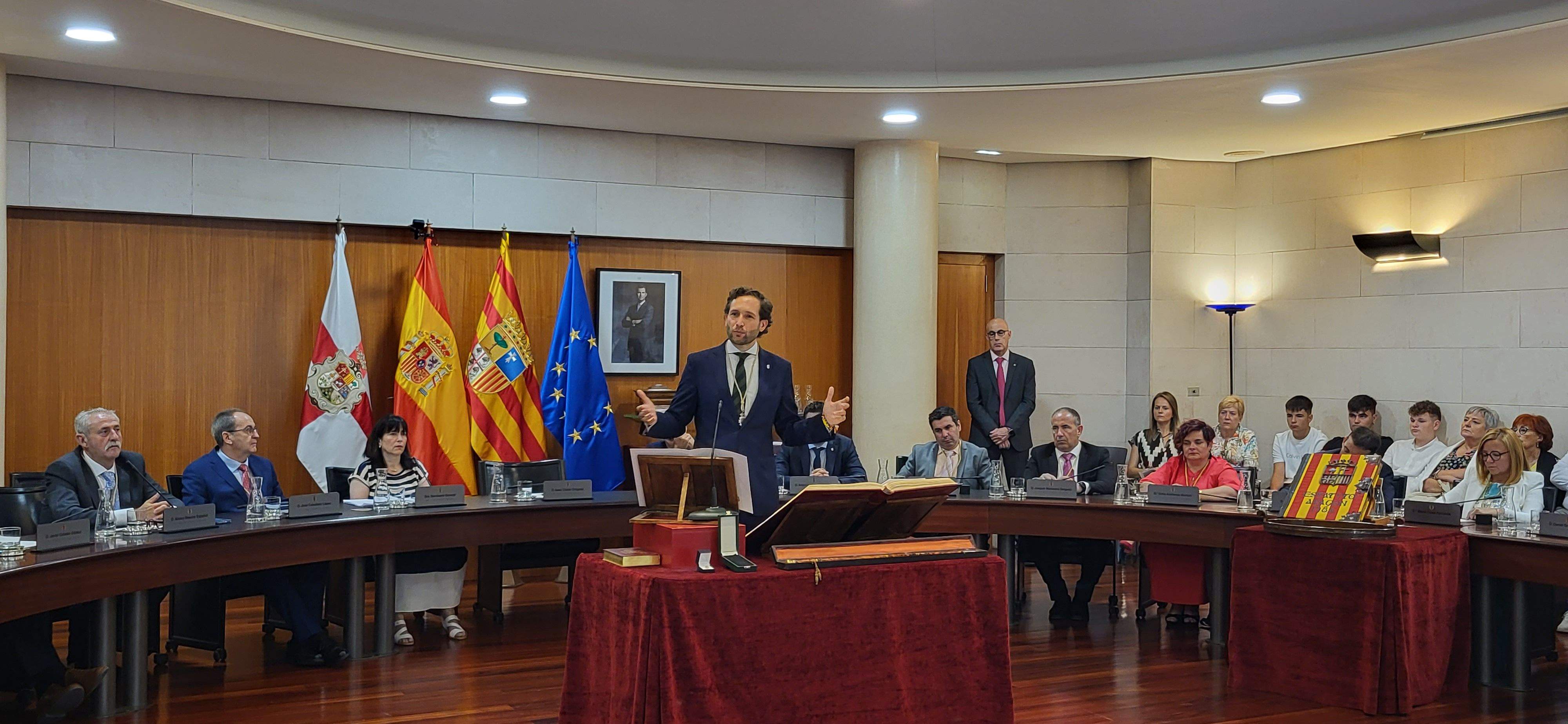 Constitución de la Diputación Provincial de Huesca. Foto Myriam Martínez