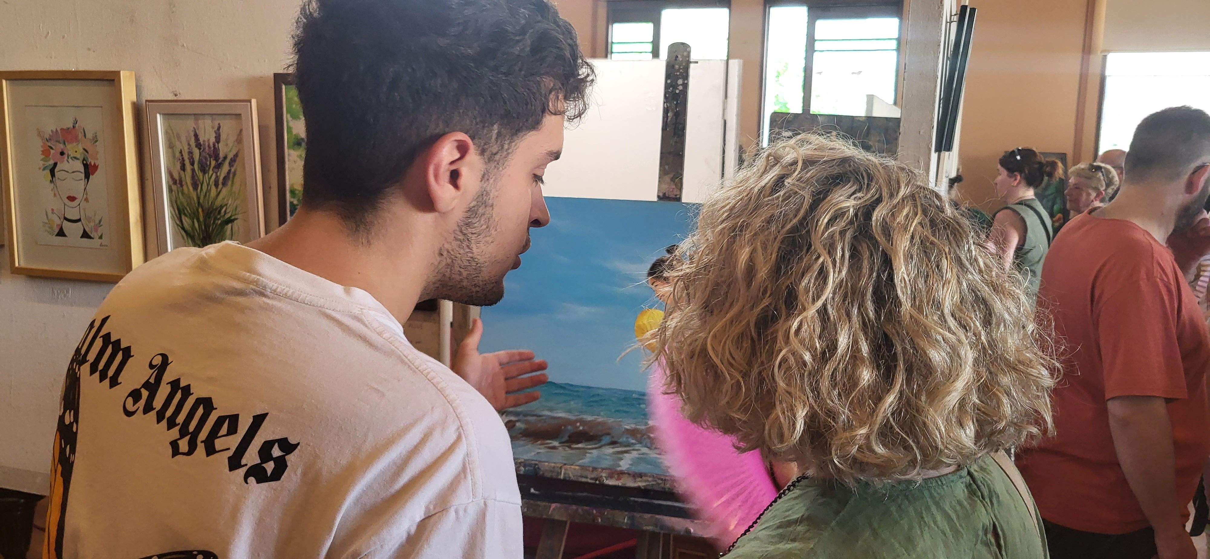 Exposición de la Escuela Fernando Sanagustín en el Casino oscense. Foto Myriam Martínez