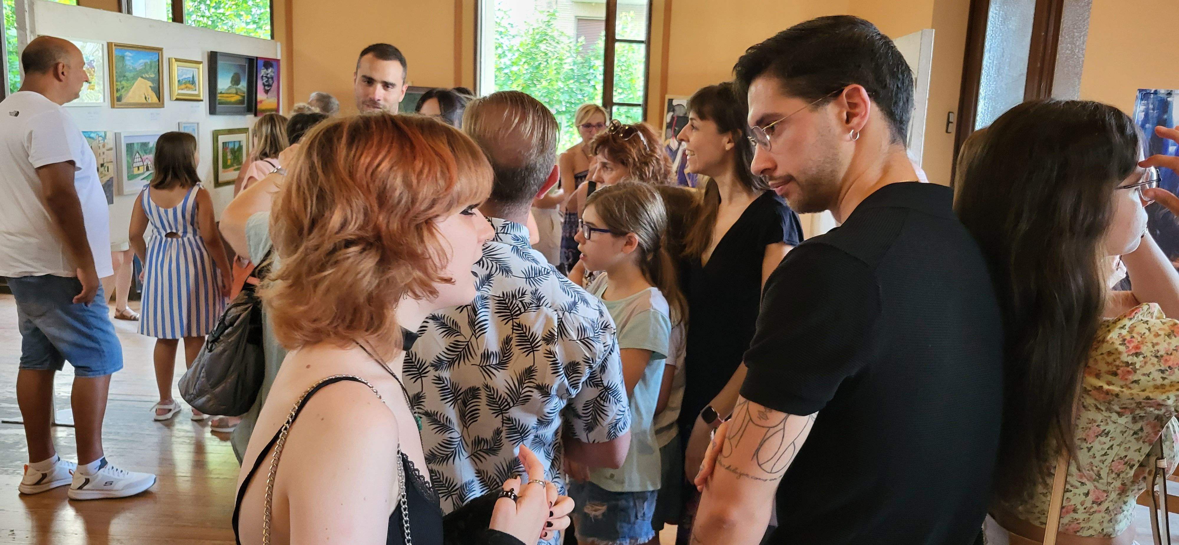 Exposición de la Escuela Fernando Sanagustín en el Casino oscense. Foto Myriam Martínez