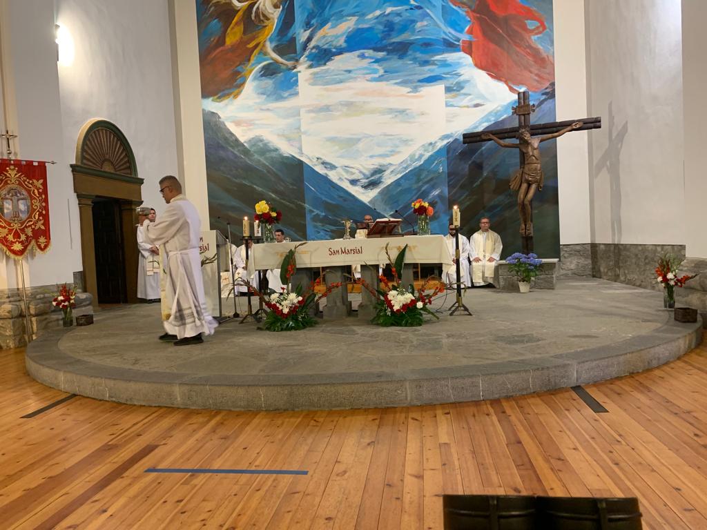 Celebración del día de San Marcial en Benasque con el Ball dels omes.