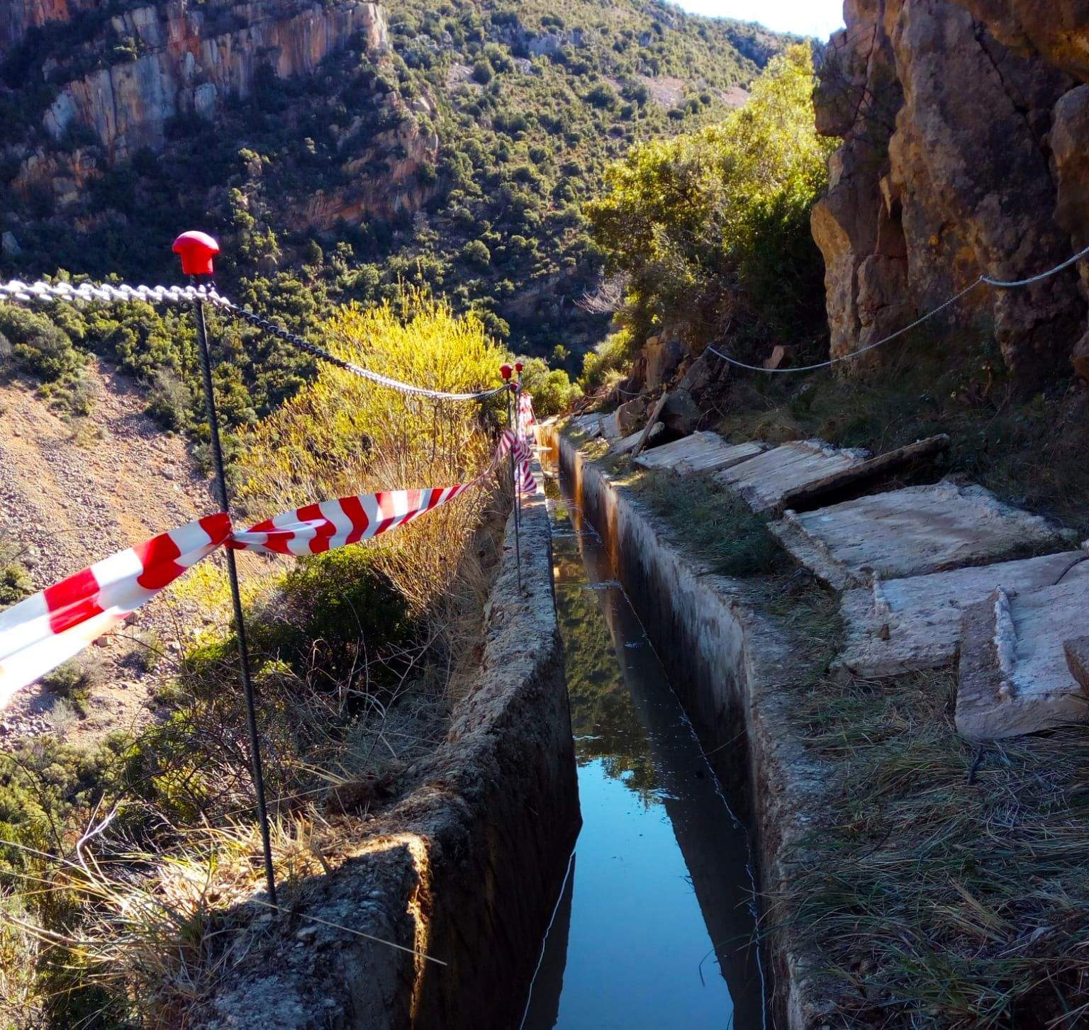 Obras de impermeabilización del Canal de La Almunia. Obras de impermeabilización del Canal de La Almunia.