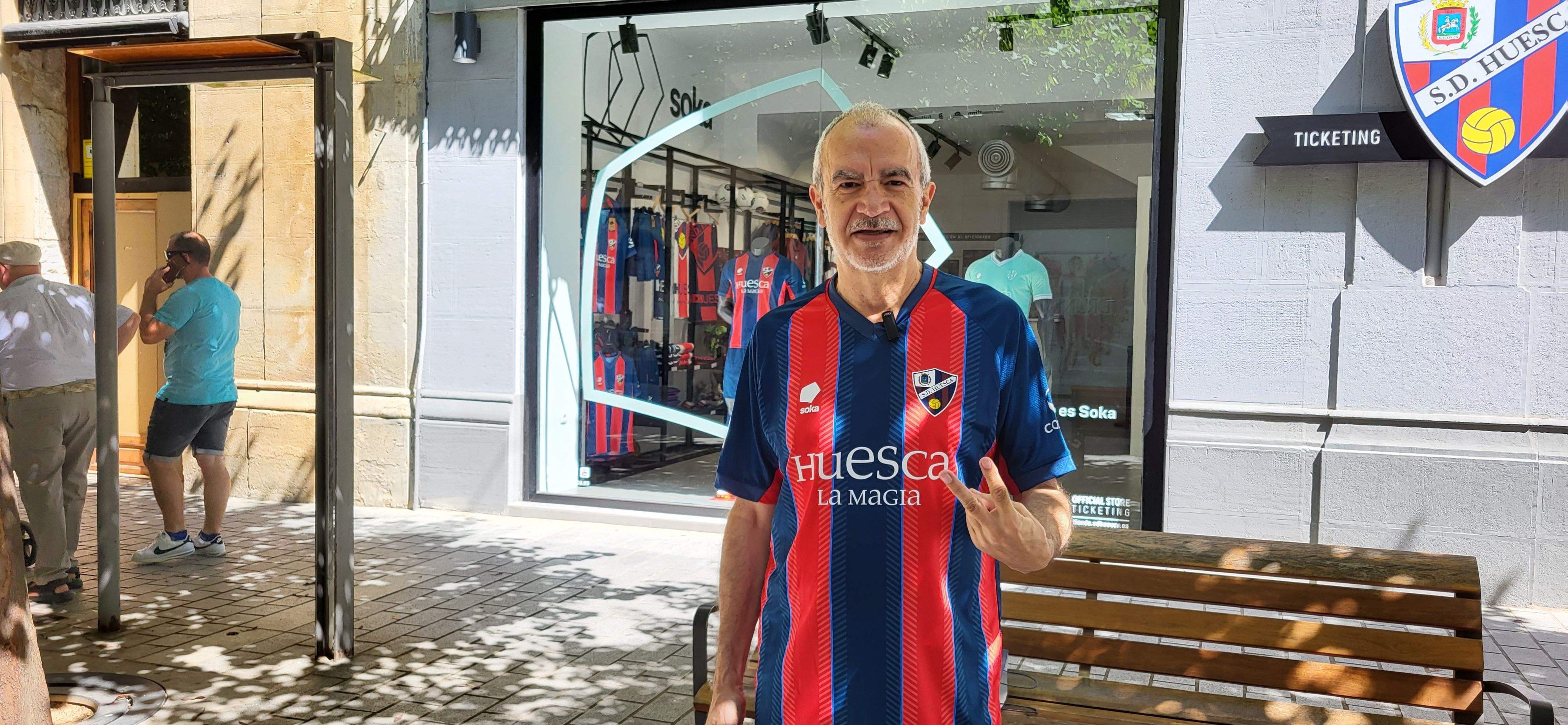 Nueva equipación del Huesca. Foto Myriam Martínez