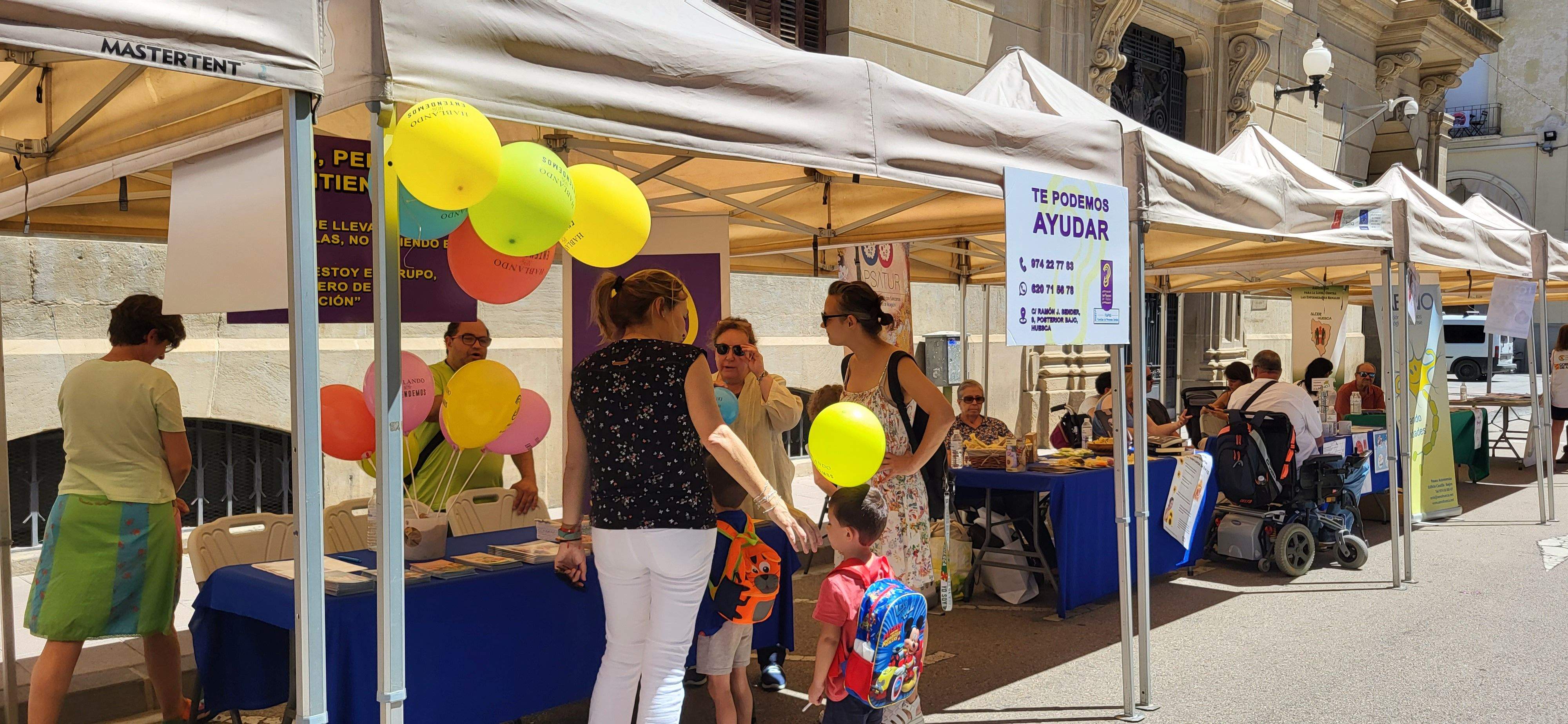 II Feria de asociaciones de Salud en Huesca. Foto Myriam Martínez 