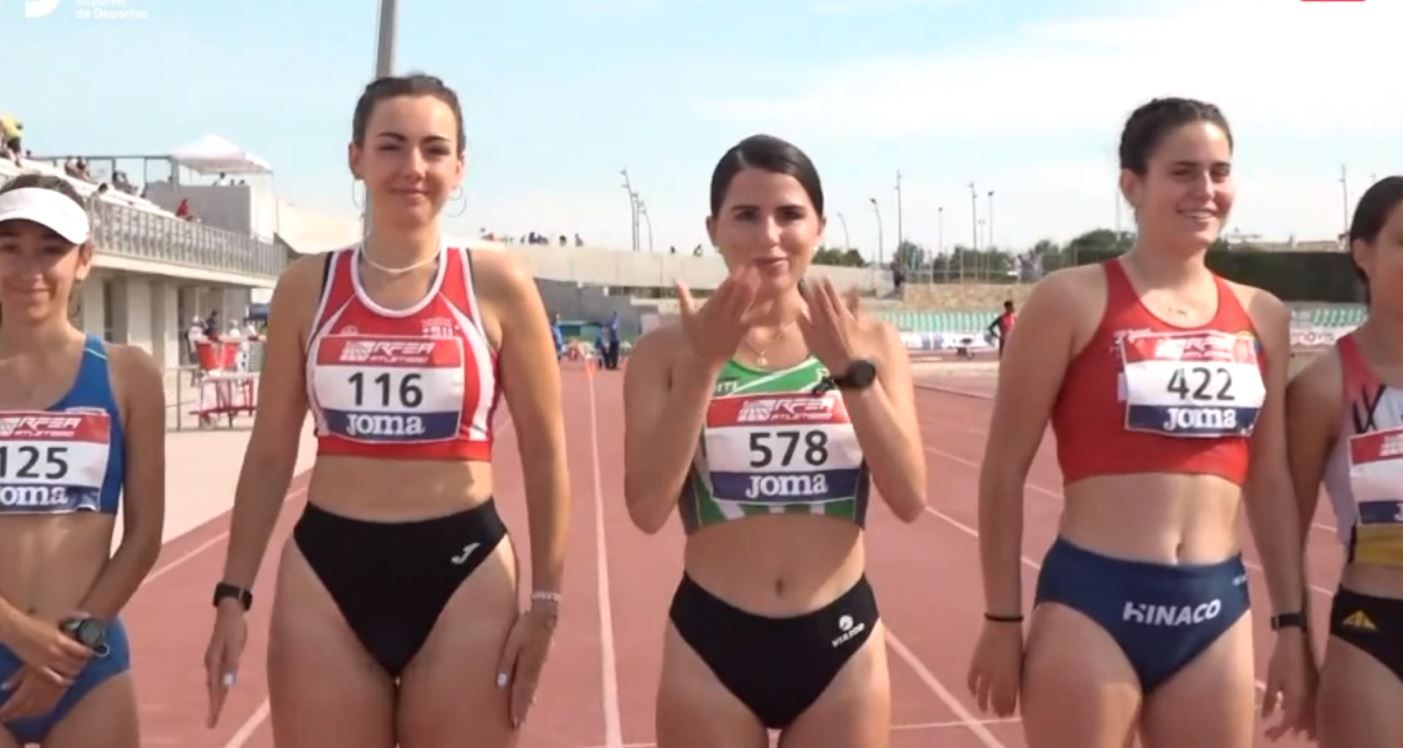 Saludo en la salida de marcha.
