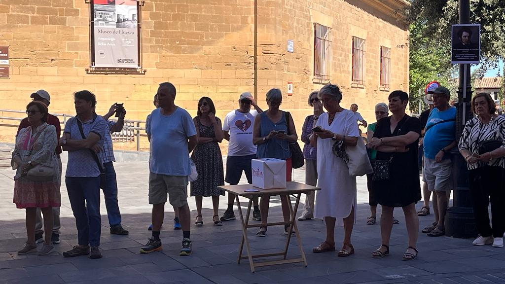 Tercer Abrazo al Seminario en Huesca. Foto: Mercedes Manterola