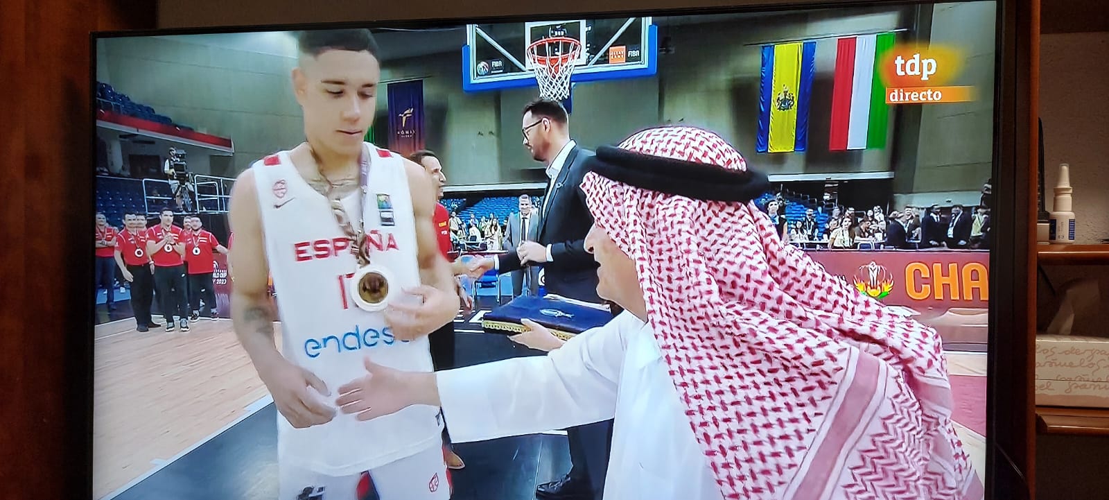 Isaac Nogués con la medalla