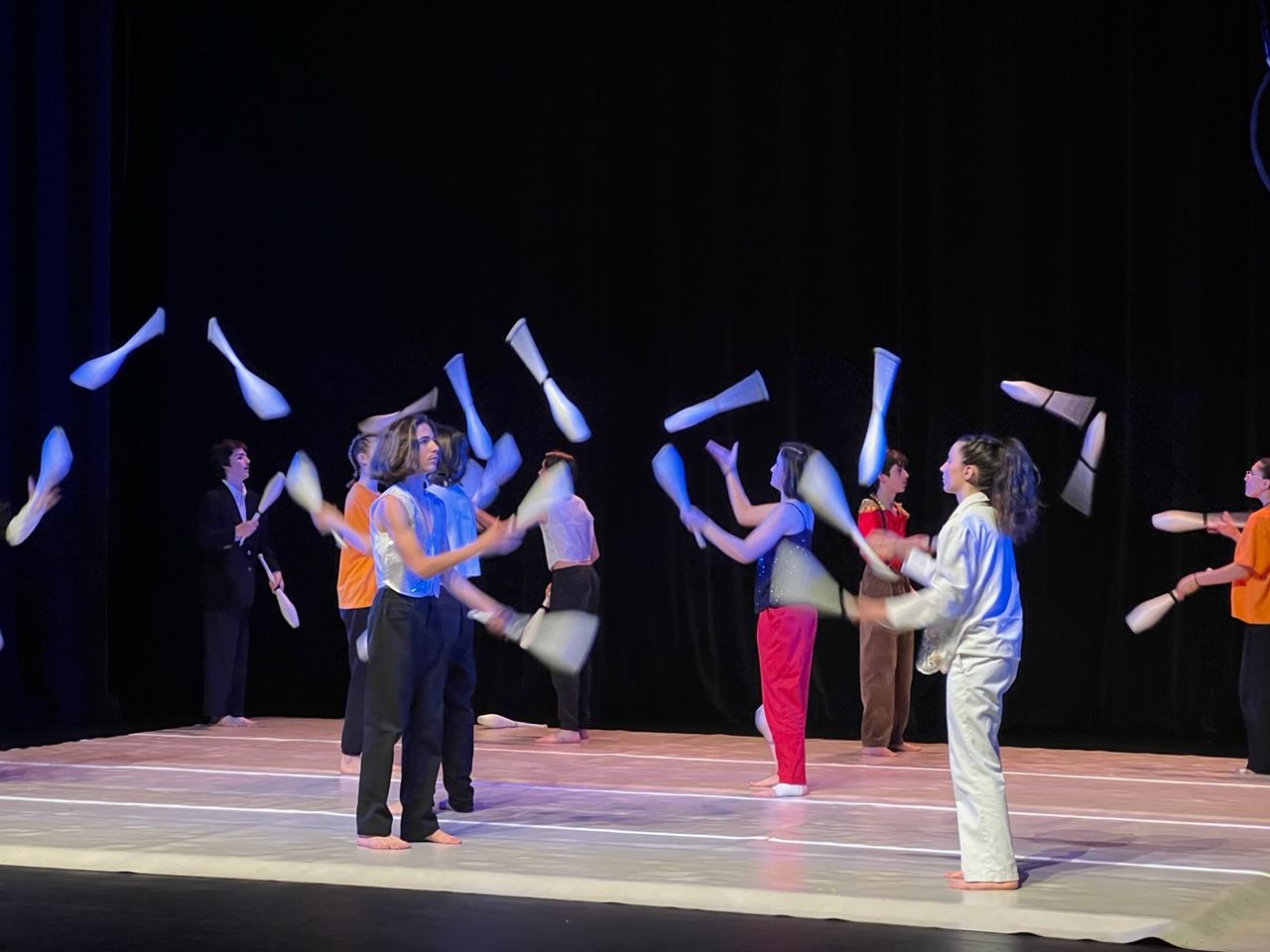 Jokers (Toulouse). Graus, Benabarre y Campo acogen esta semana “Cirque à Dos”