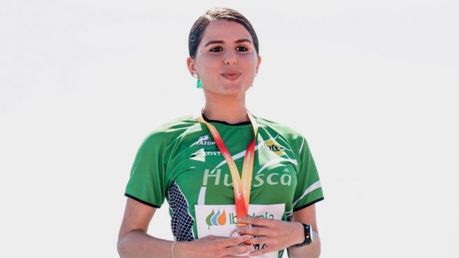 4e4caccf 7676 414b bc20 5b611b51d3e4 4e4caccf 7676 414b bc20 5b611b51d3e4