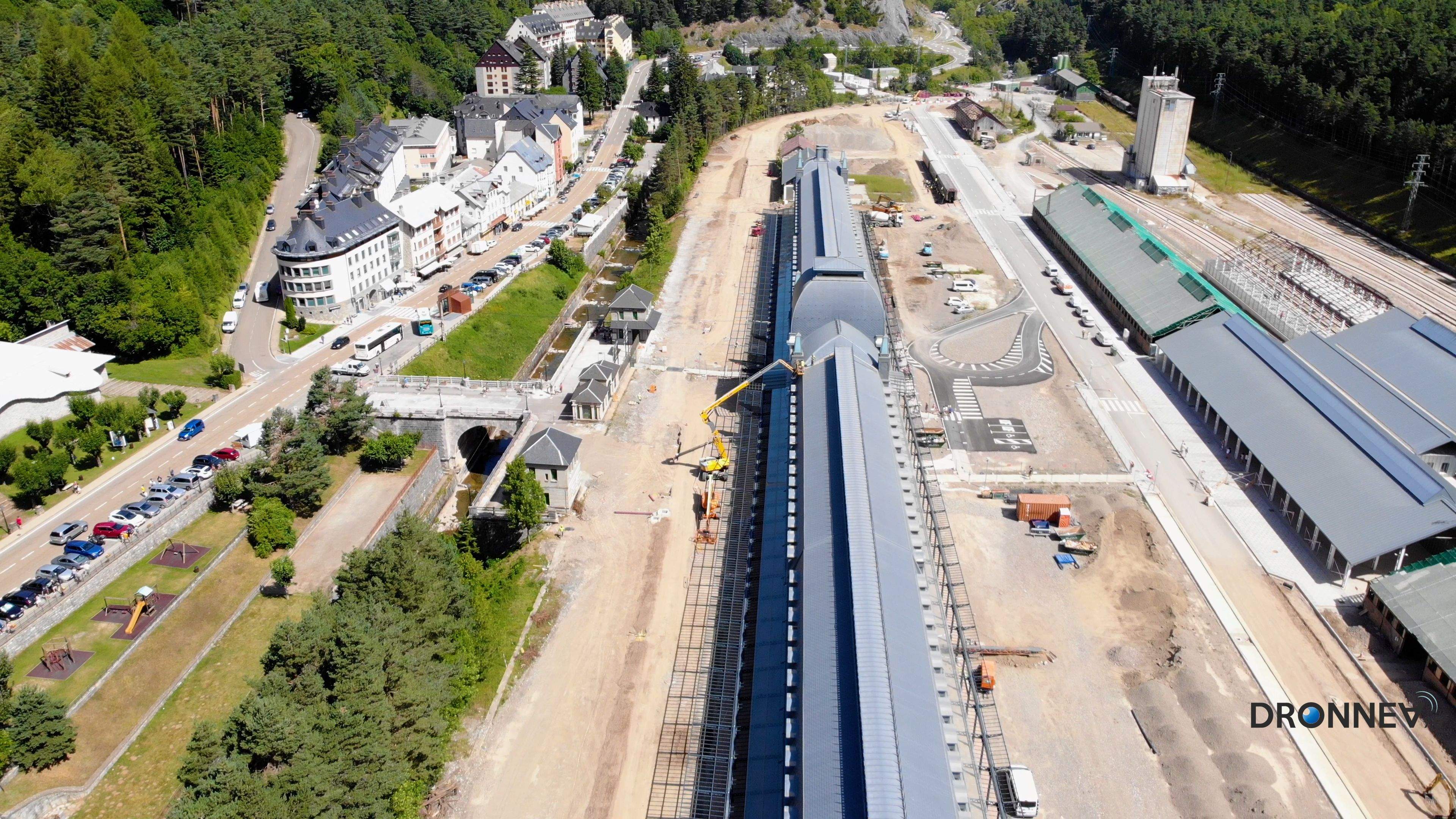 Hay ambiente de época. Un compromiso con las rutas de la civilización y del progreso. Reyes y presidentes, ciudadanía y desarrollo. 