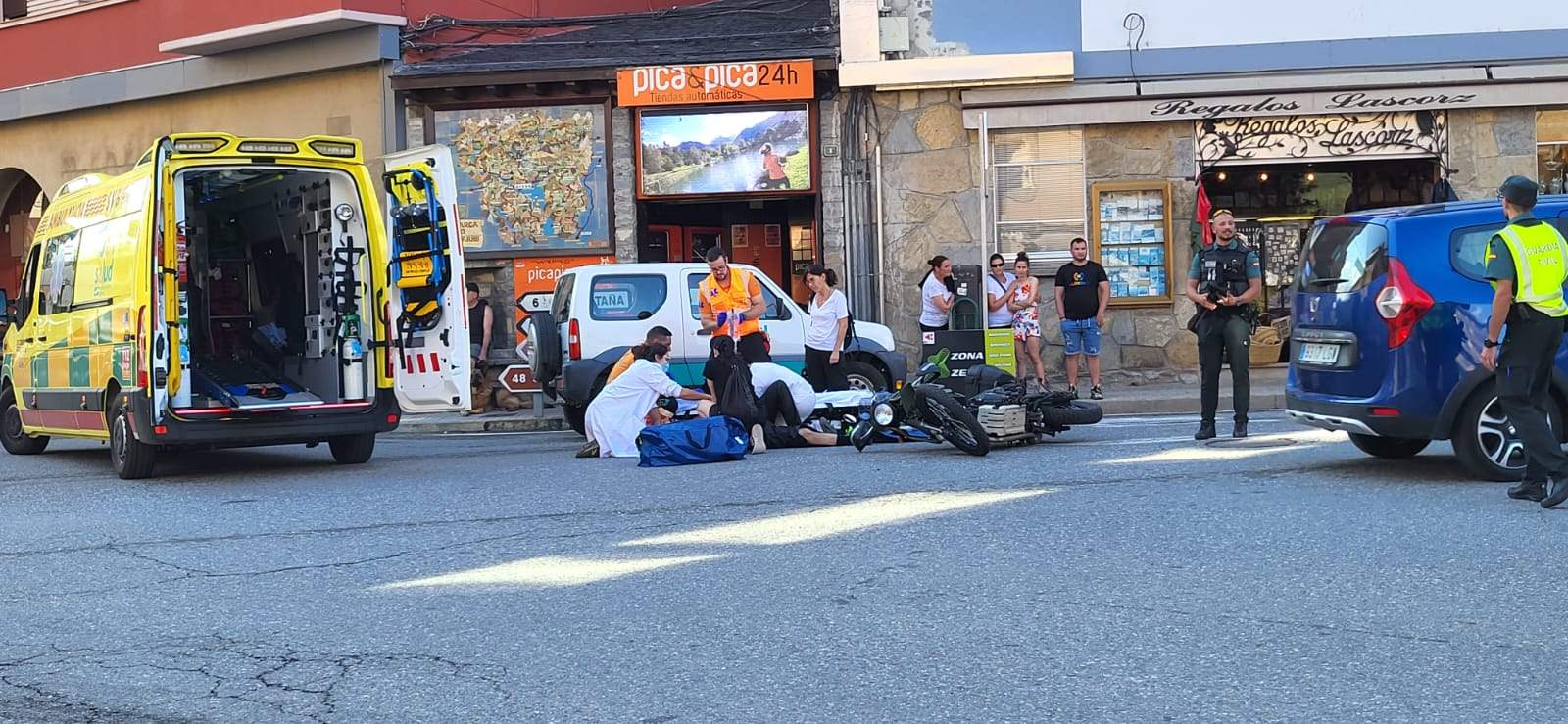 Accidente en el casco urbano de Aínsa.