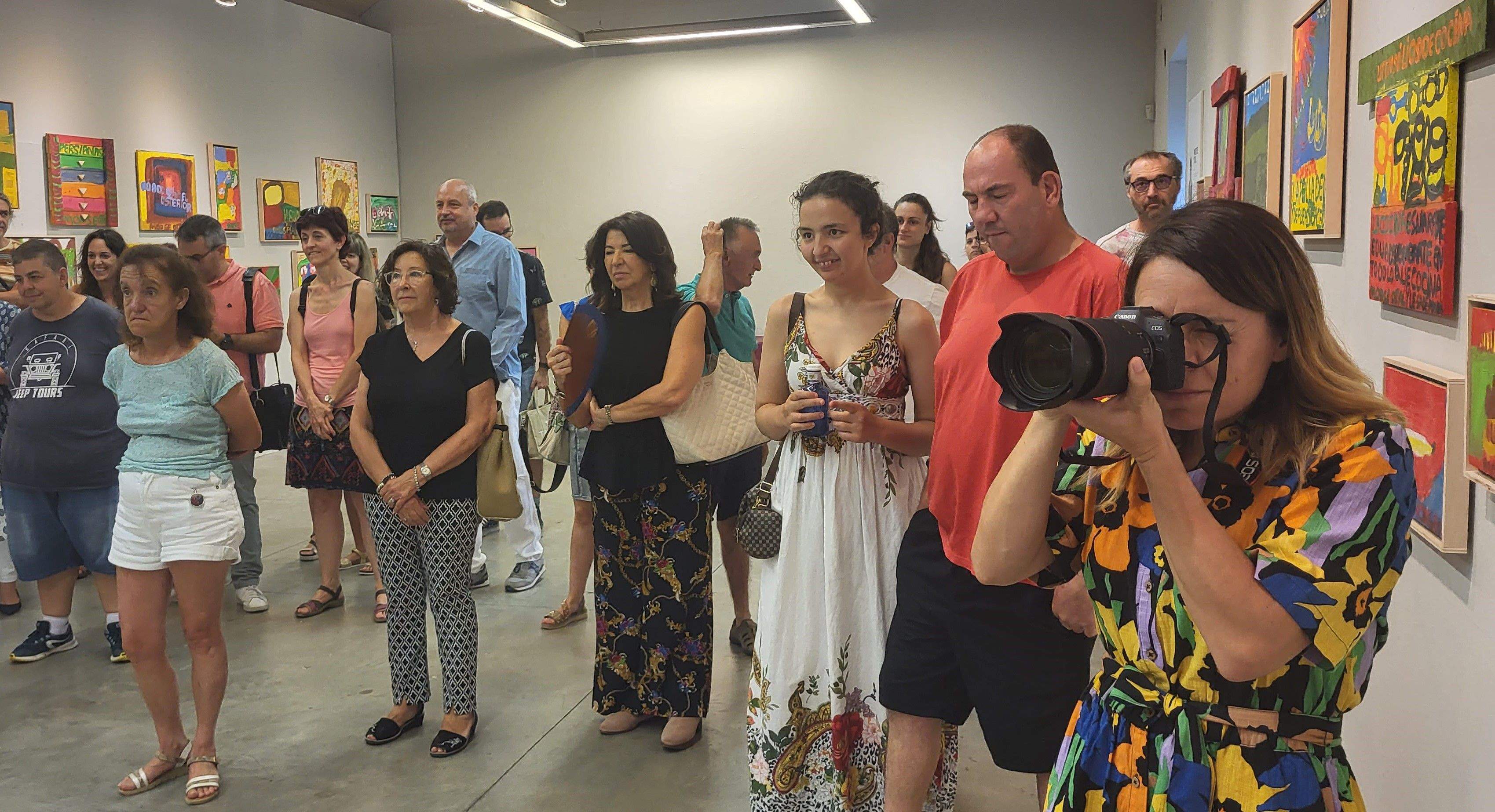 Inauguración de la exposición de Montse Otal. Foto Myriam Martínez