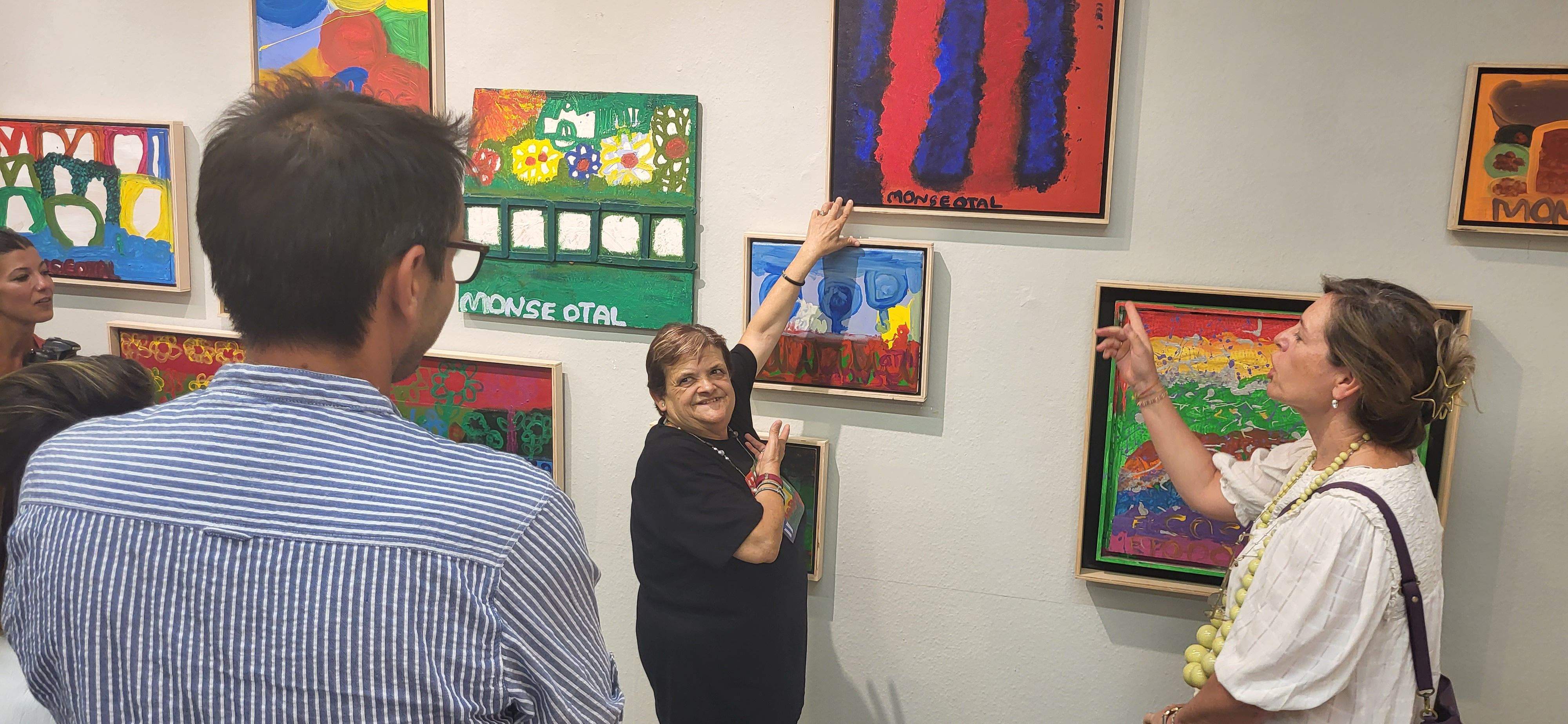 Inauguración de la exposición de Montse Otal. Foto Myriam Martínez