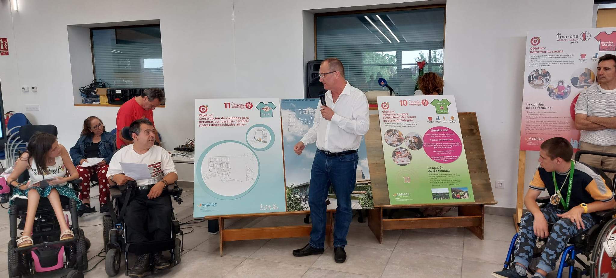 Presentación de la Marcha Aspace. Fotos JGA