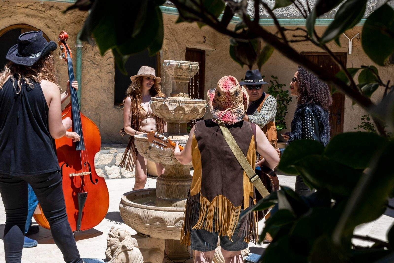Grabación del videoclip El Rocomotor de Virgilio Aljama en el aeródromo de Tardienta.