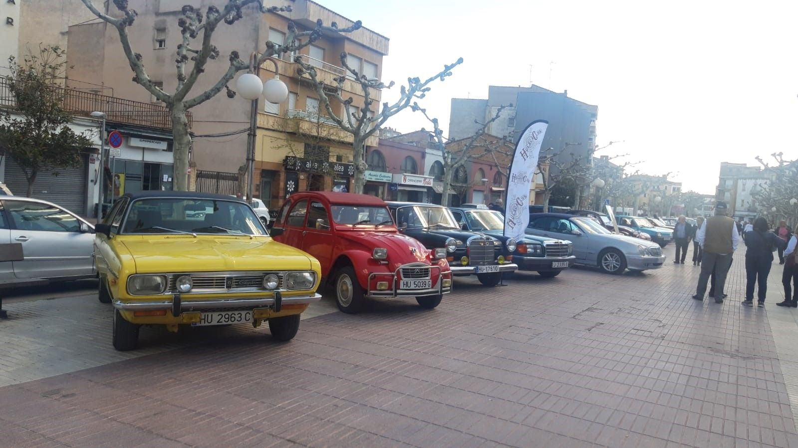 Una concentración de coches históricos del club