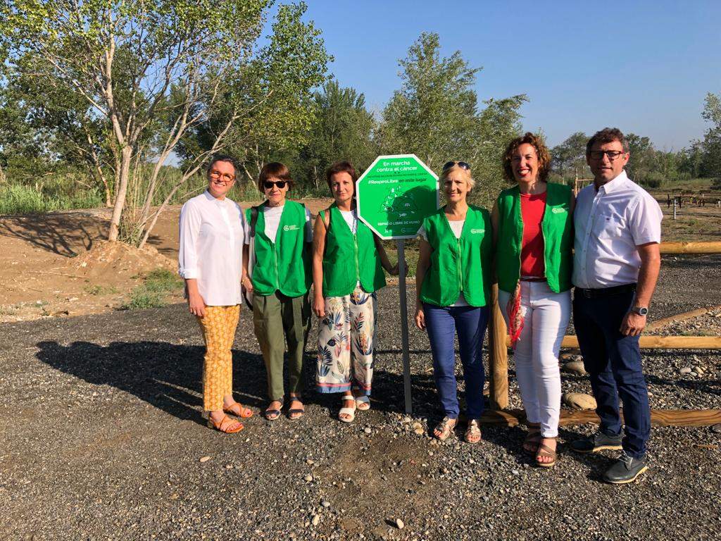 Recepción en Zaidín con el presidente de la Comarca, Marco Ibarz, y la alcaldesa, María José Vicente. Foto Comarca del Bajo Cinca/Baix Cinca