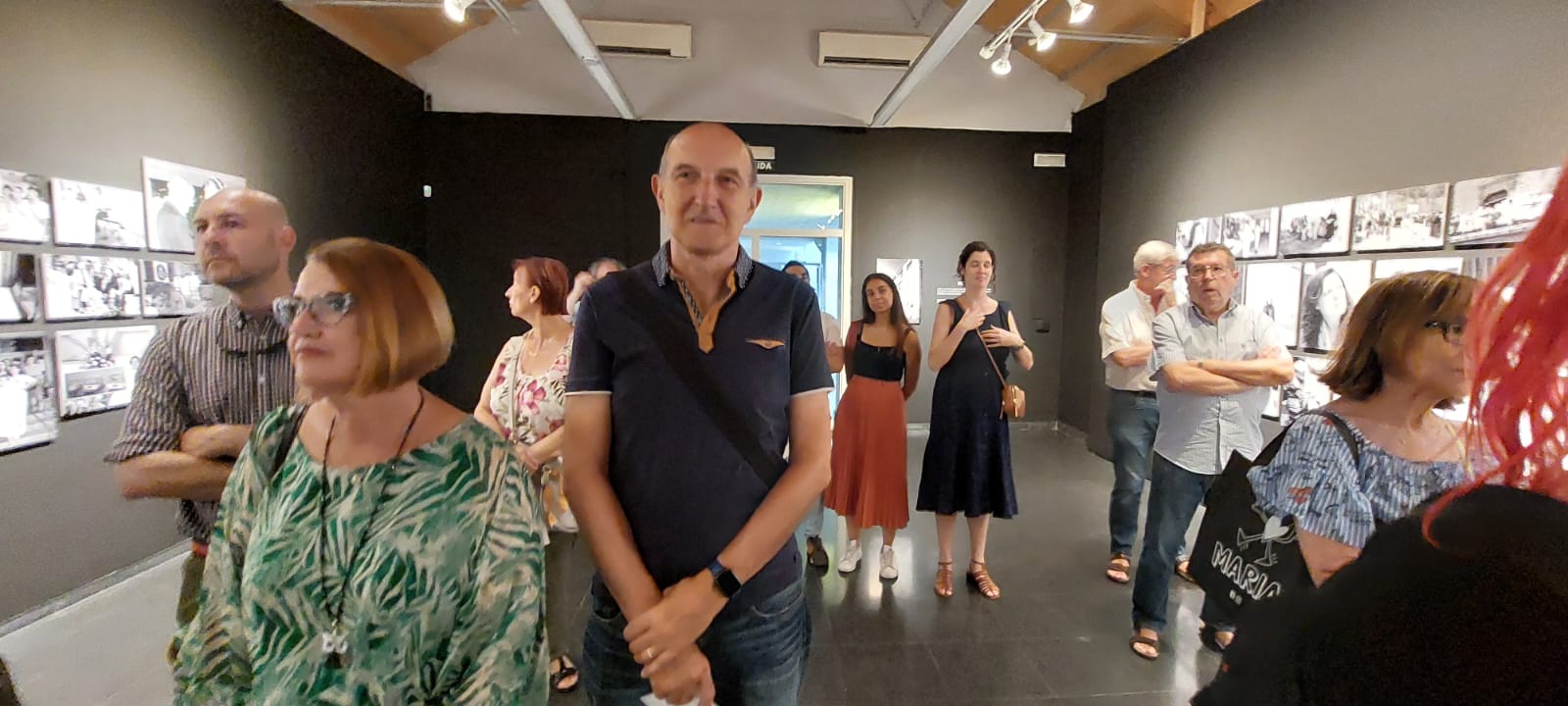 Inauguración de Ellas, de Víctor Ibáñez.