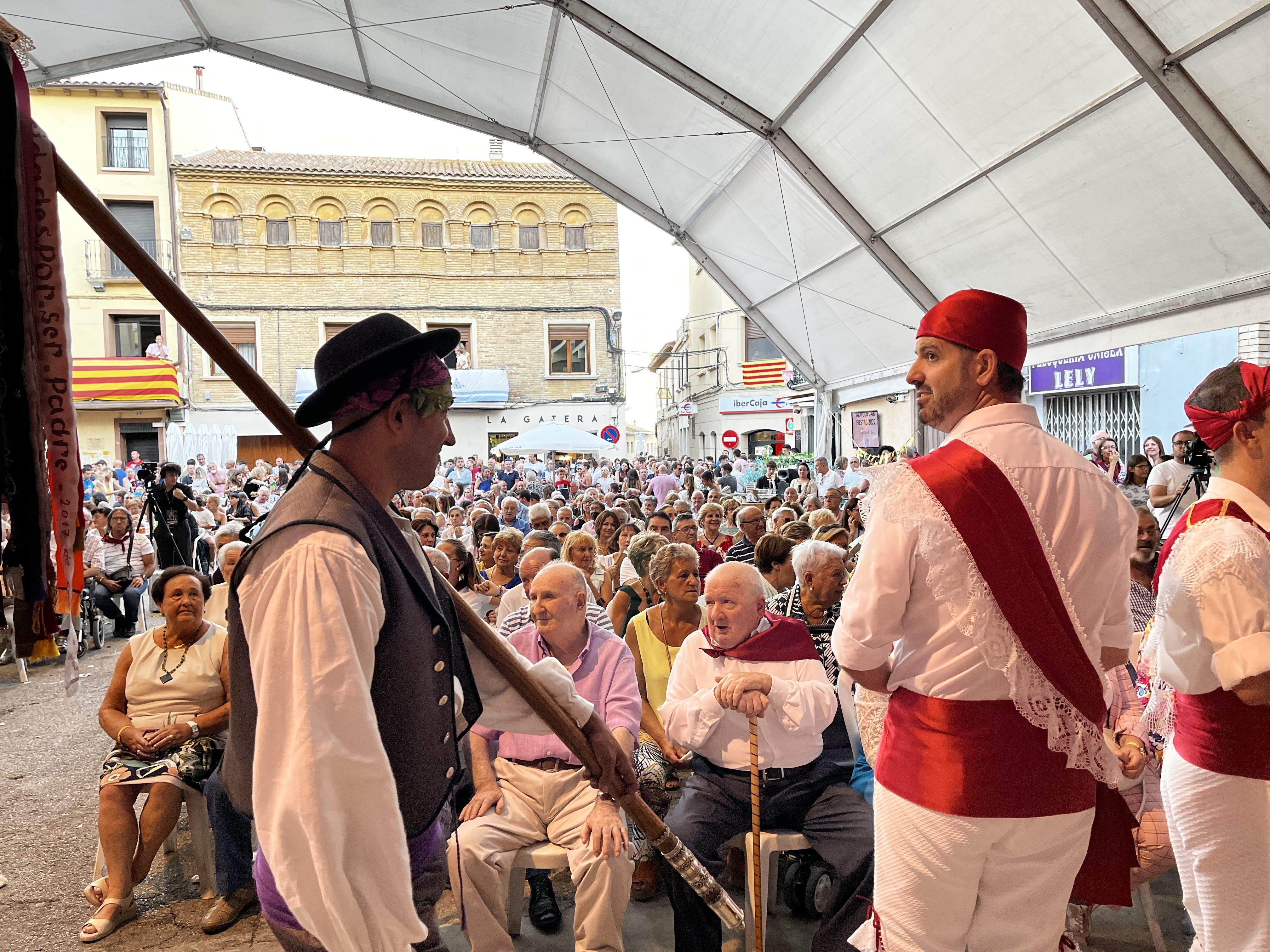 Danzantes de Almudévar. Foto Myriam Martínez
