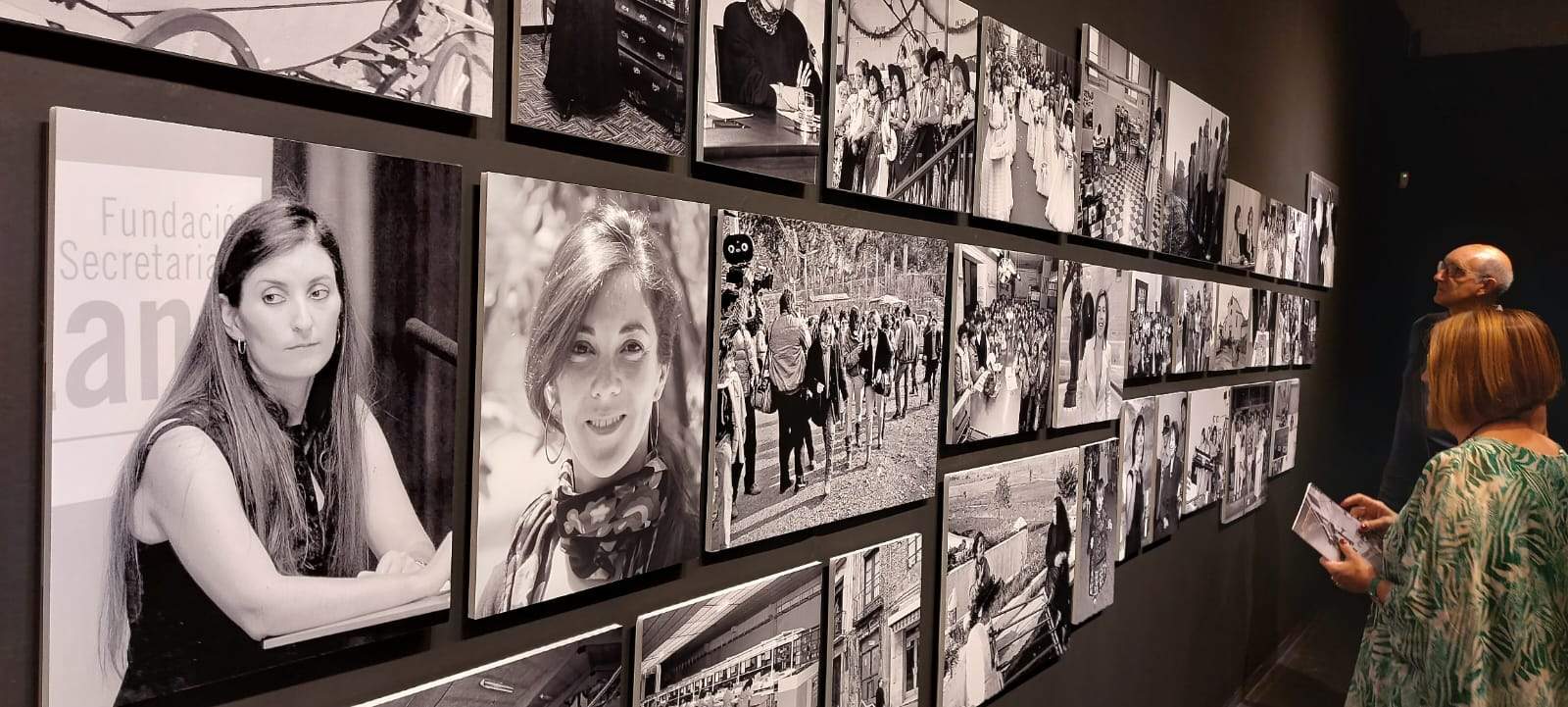 Inauguración de Ellas, de Víctor Ibáñez.