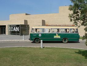 Bus Turístico en el CDAN en una edición anterior. Foto La Magia de Huesca