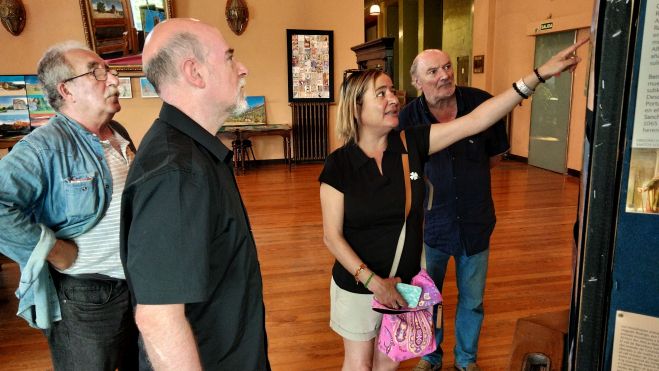 Miembros de Huesca Cuna de San Lorenzo y el pintor oscense Marcelino Sesé Miembros de Huesca Cuna de San Lorenzo y el pintor oscense Marcelino Sesé