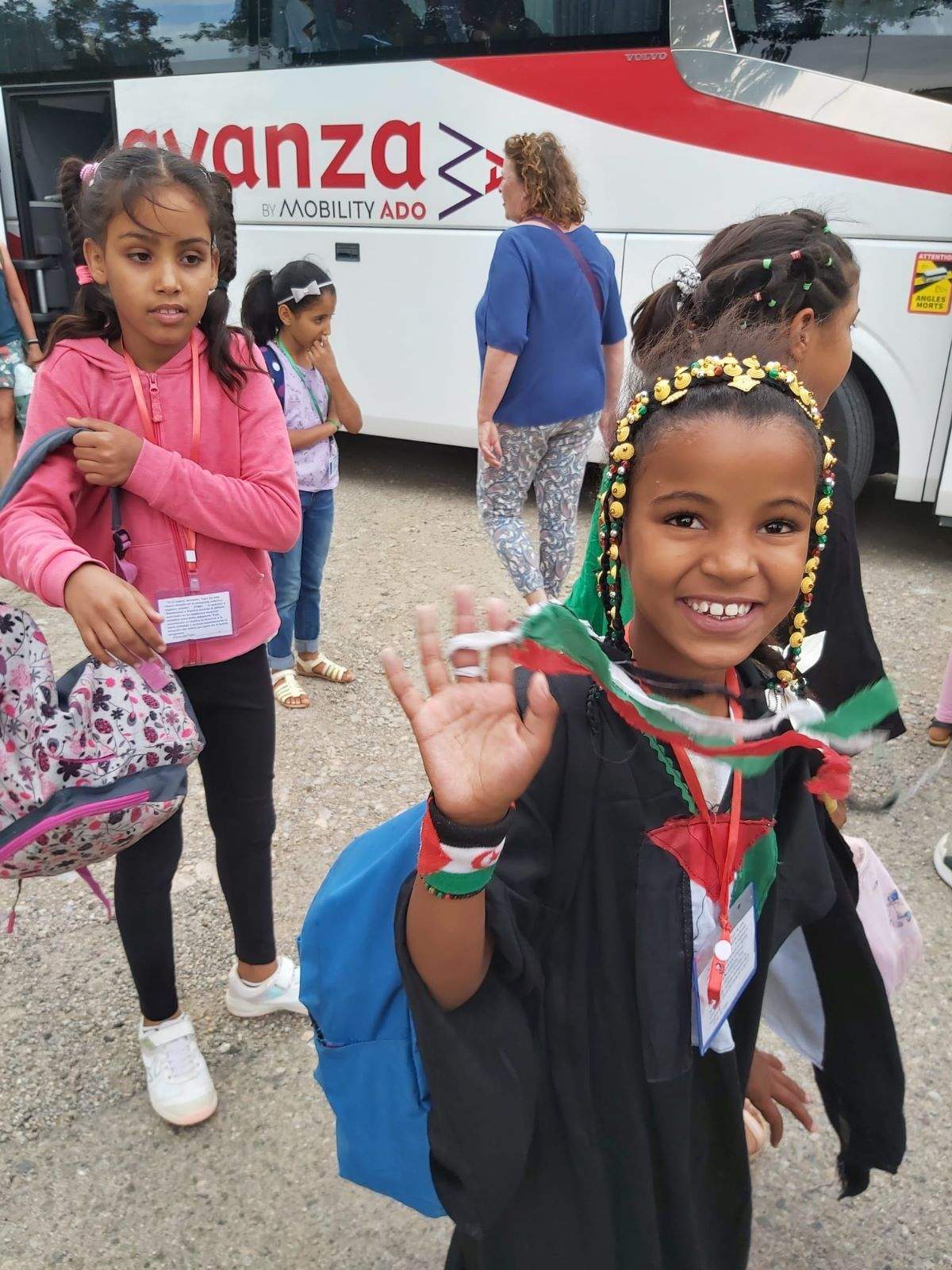 Recepción a los niños saharauis por Alouda