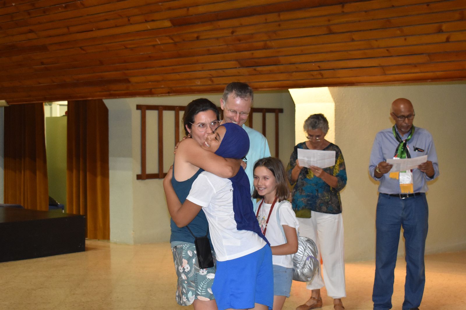 Recepción a los niños saharauis por Alouda