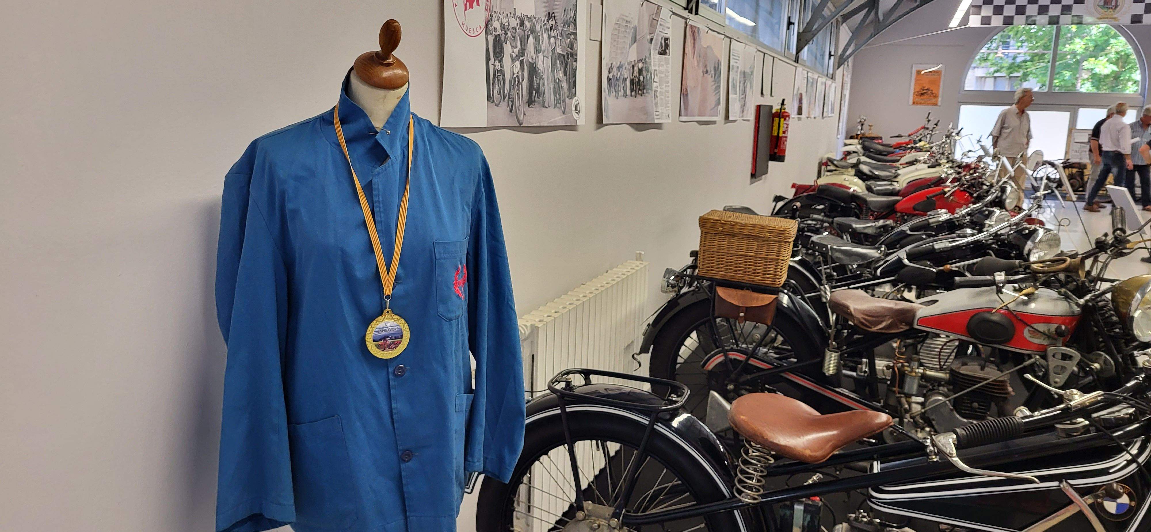 Exposición conmemorativa del 50 aniversario de la Peña Motociclista Oscense. Foto Myriam Martínez