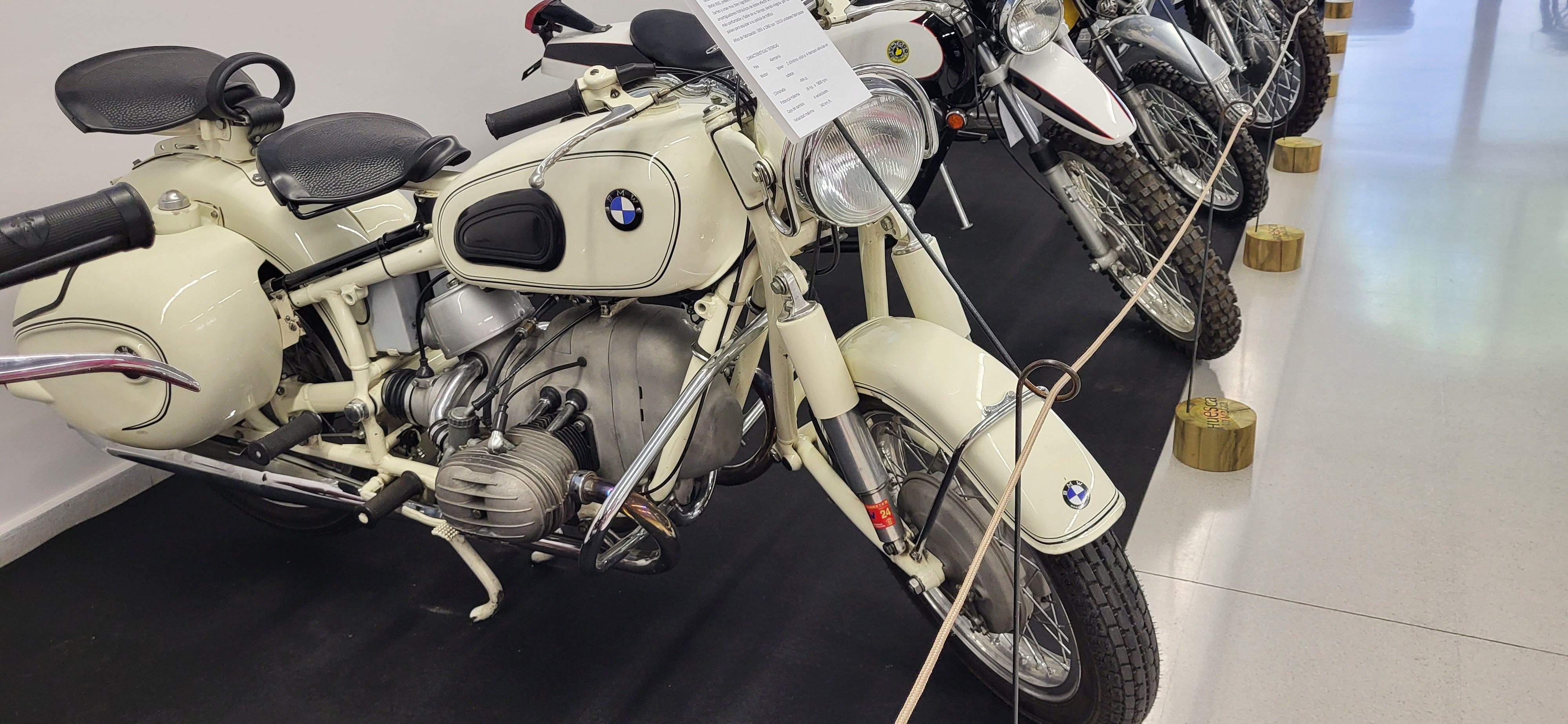 Exposición conmemorativa del 50 aniversario de la Peña Motociclista Oscense. Foto Myriam Martínez