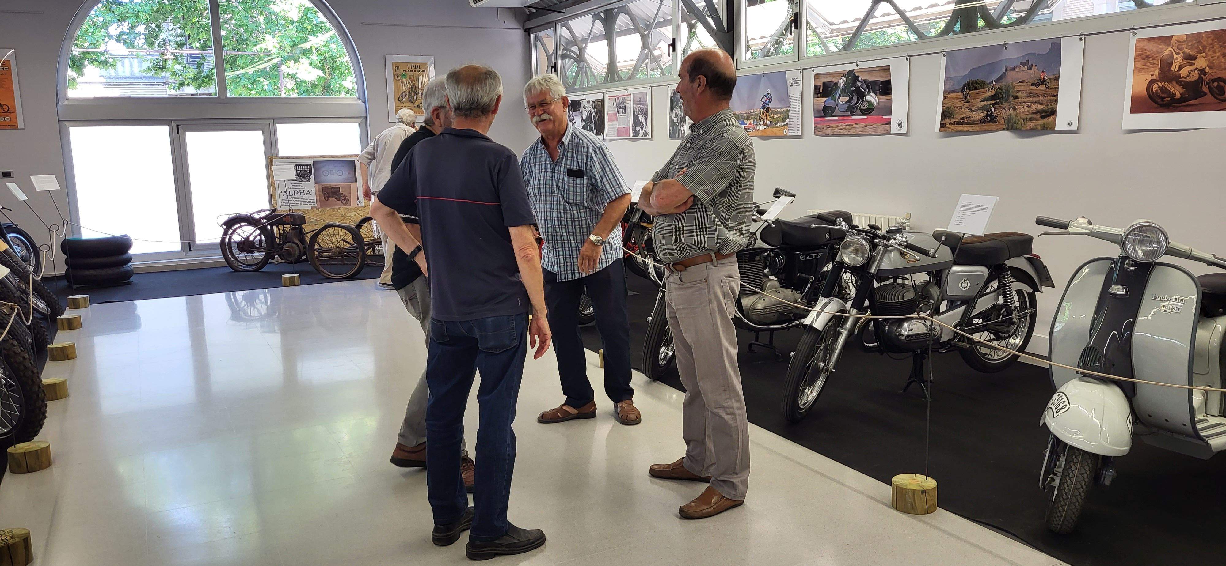 Exposición conmemorativa del 50 aniversario de la Peña Motociclista Oscense. Foto Myriam Martínez