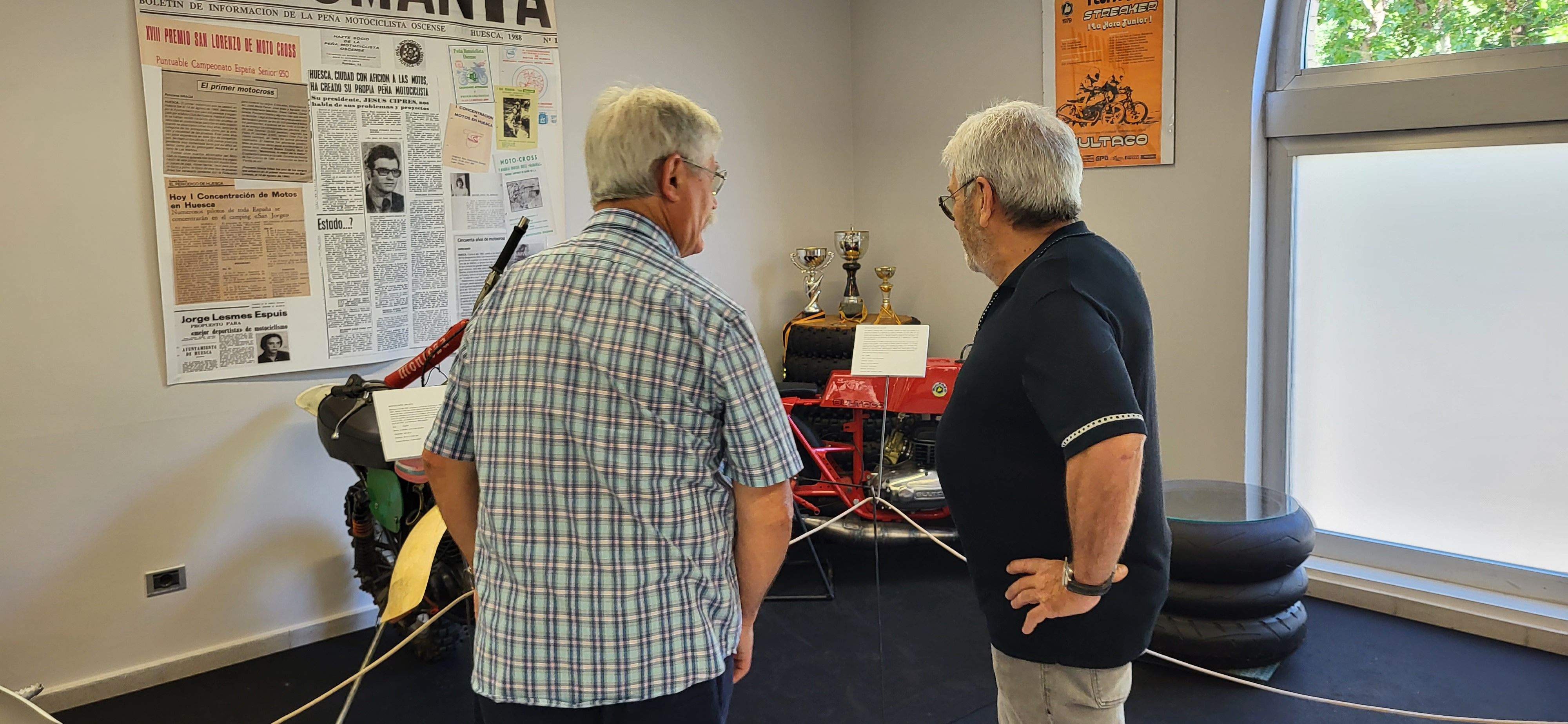 Exposición conmemorativa del 50 aniversario de la Peña Motociclista Oscense. Foto Myriam Martínez