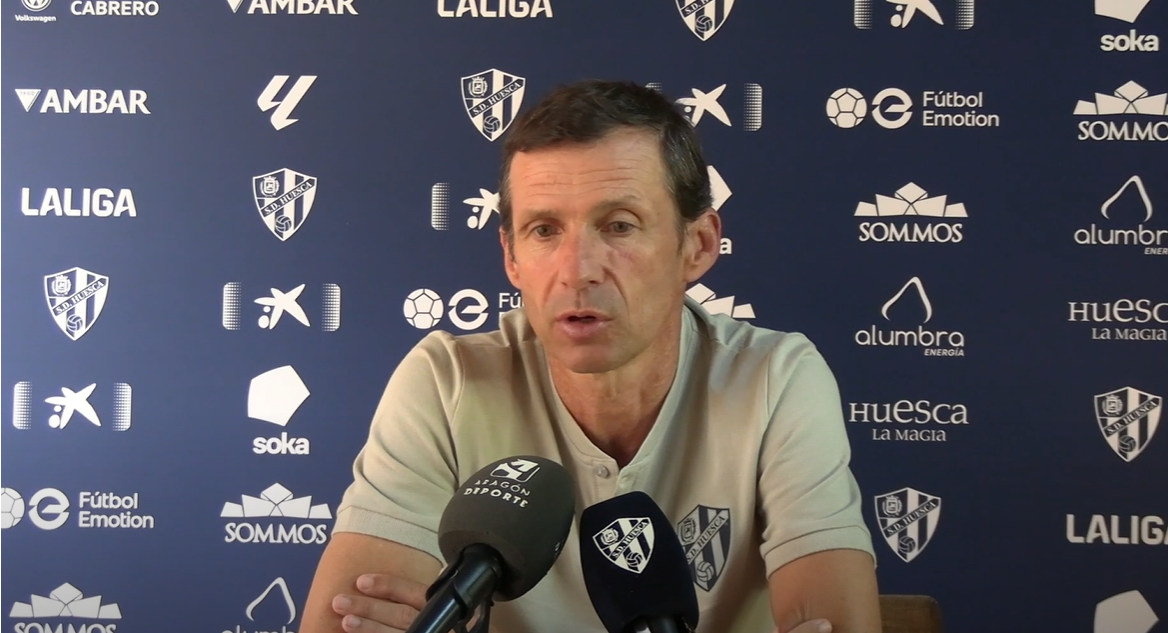 Cuco Ziganda, entrenador del Huesca.