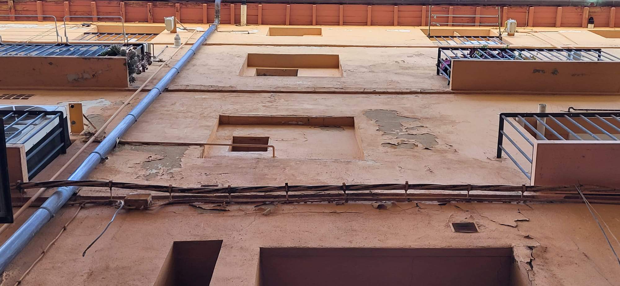 En la parte posterior del edificio se va a actuar en septiembre.