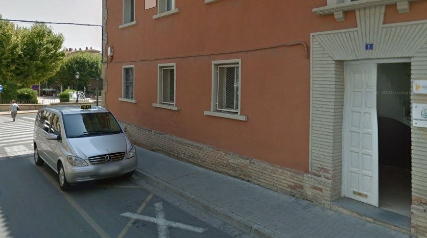 Entrada de la sede de la Comarca del Somontano